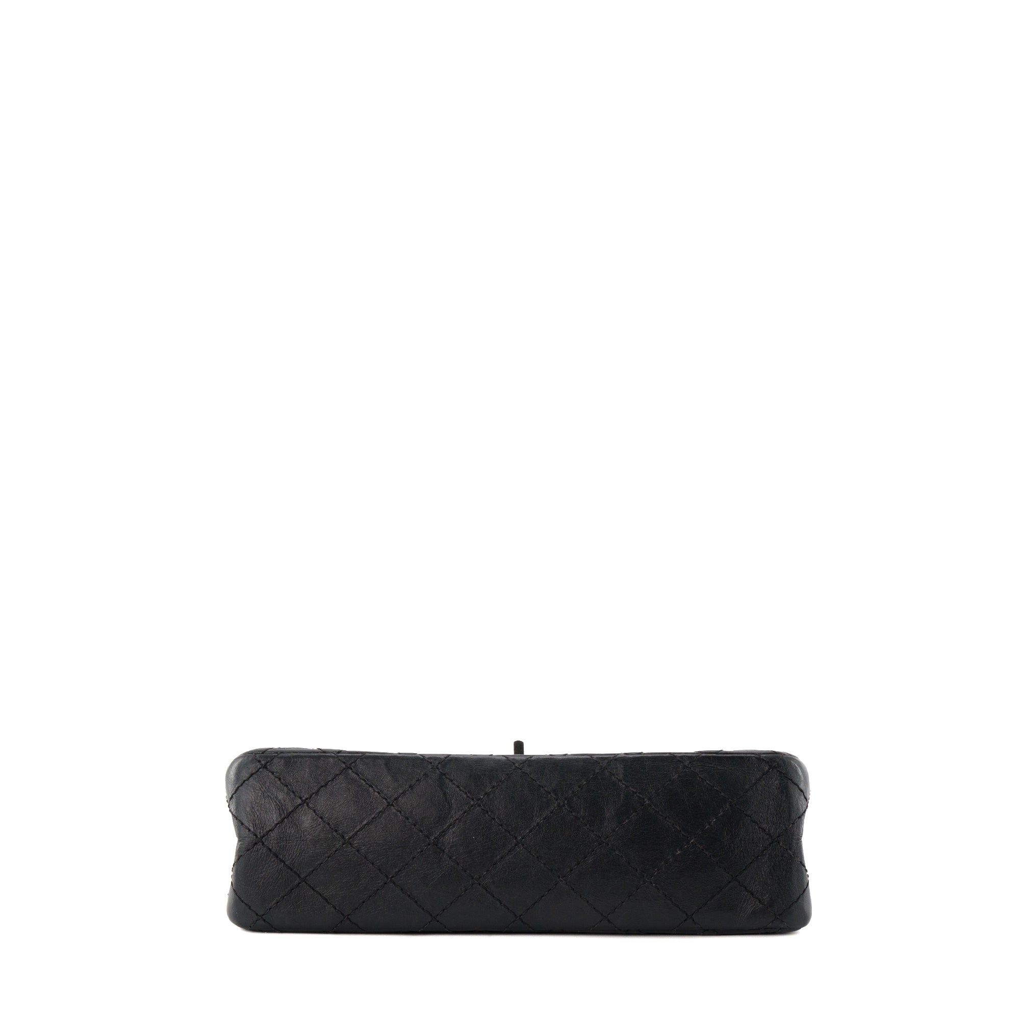 CHANEL - Sac à bandoulière 2.55 Space Charms Chanel en cuir froissé noir