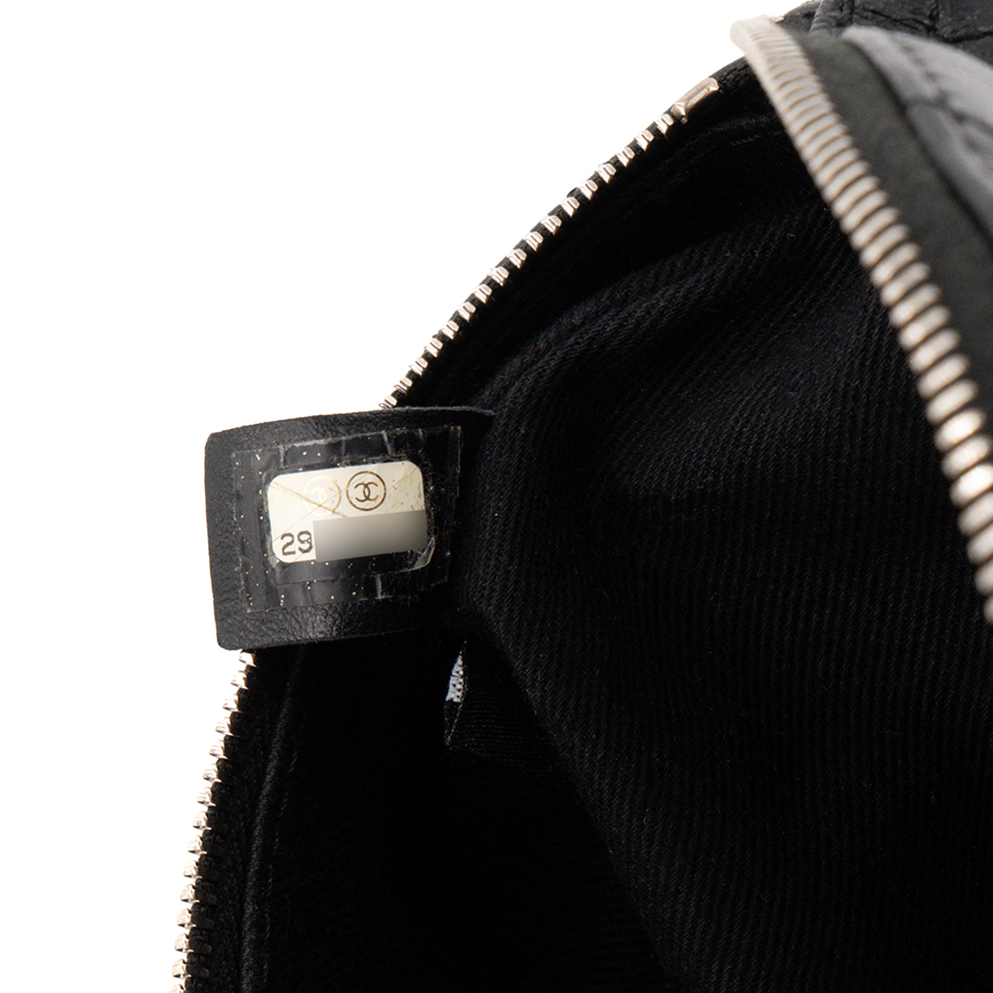 CHANEL - Sac ceinture Chanel en cuir lisse noir