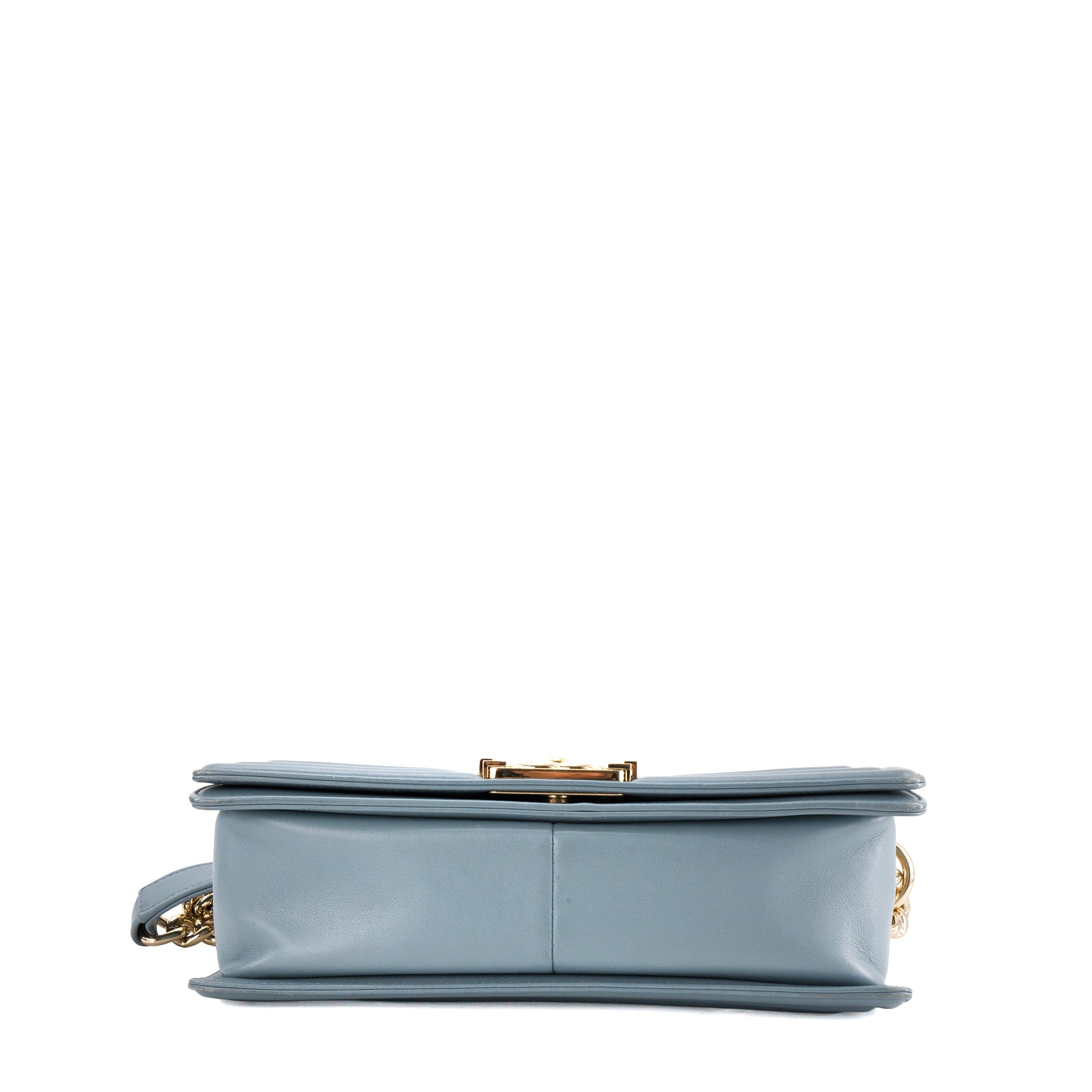 CHANEL - Sac à bandoulière Boy Chanel en cuir lisse bleu gris