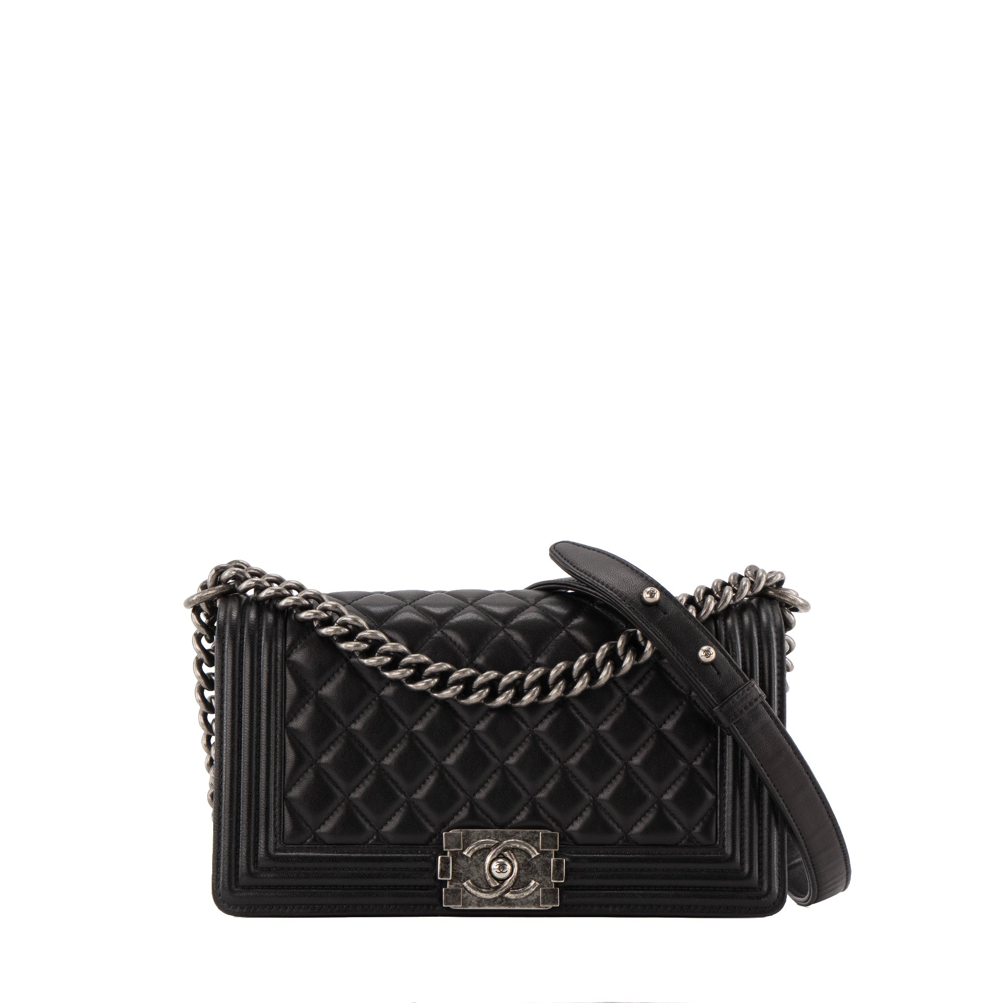 CHANEL - Sac à bandoulière Boy Chanel en cuir lisse noir