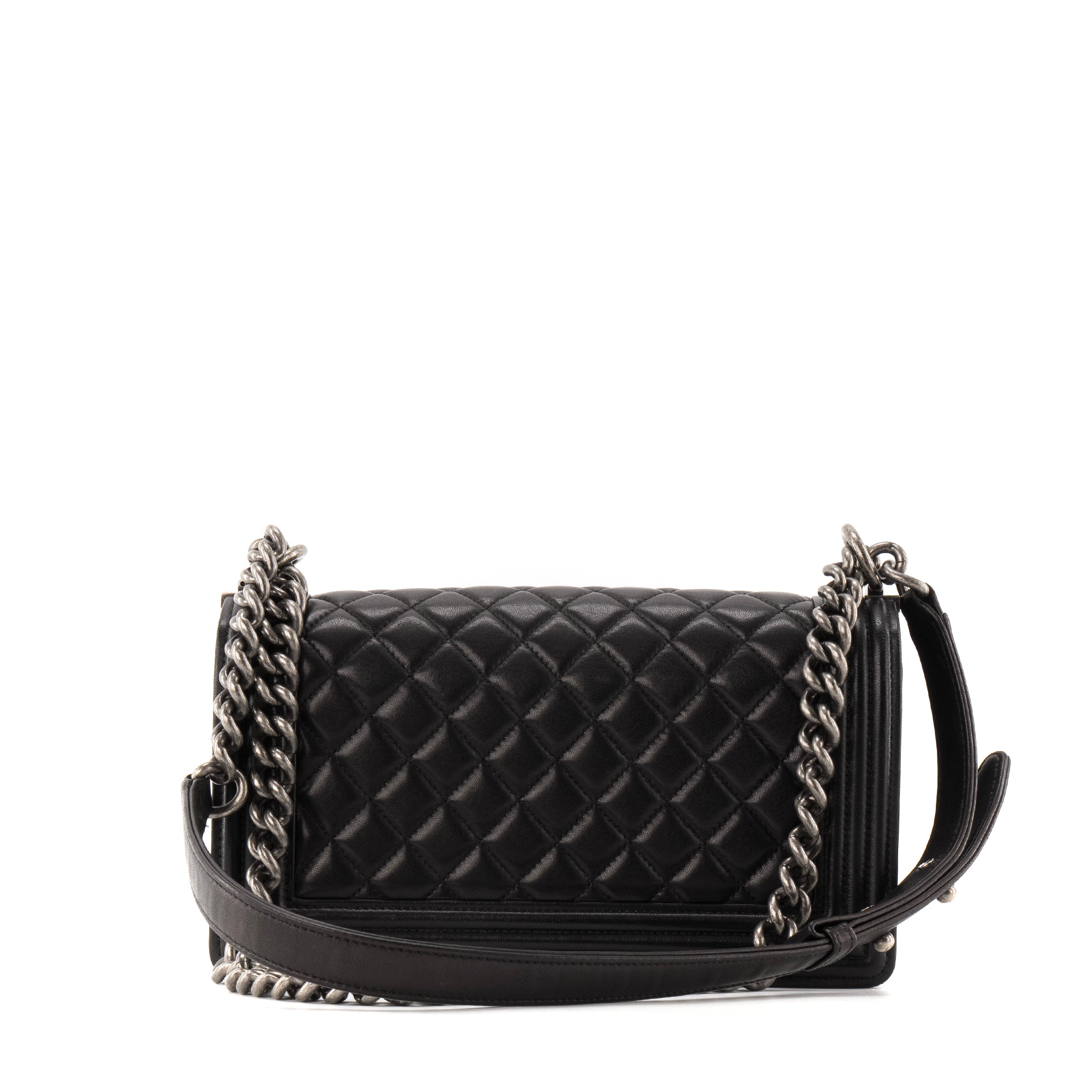 CHANEL - Sac à bandoulière Boy Chanel en cuir lisse noir