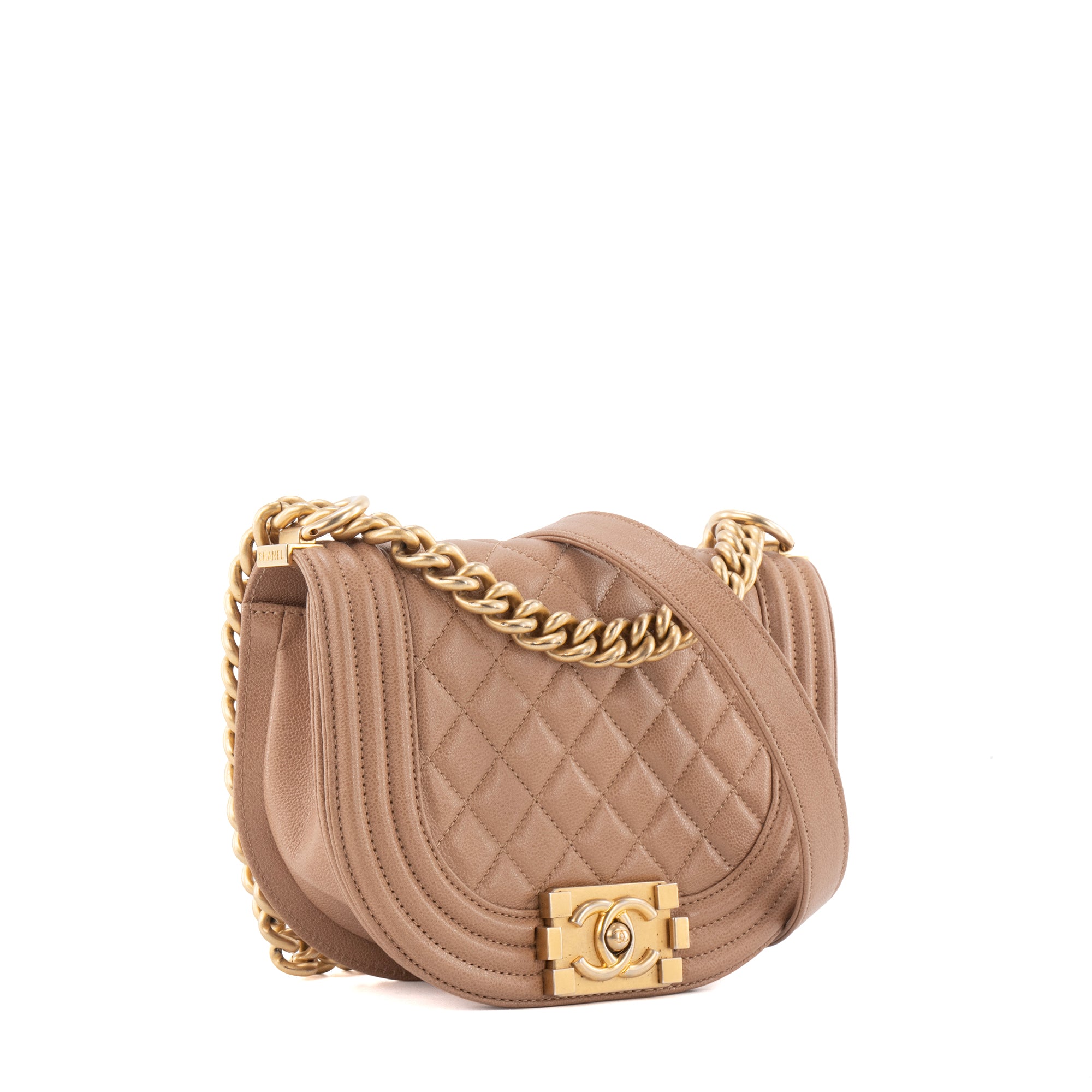 CHANEL - Sac à bandoulière Boy Curve Chanel en cuir caviar marron