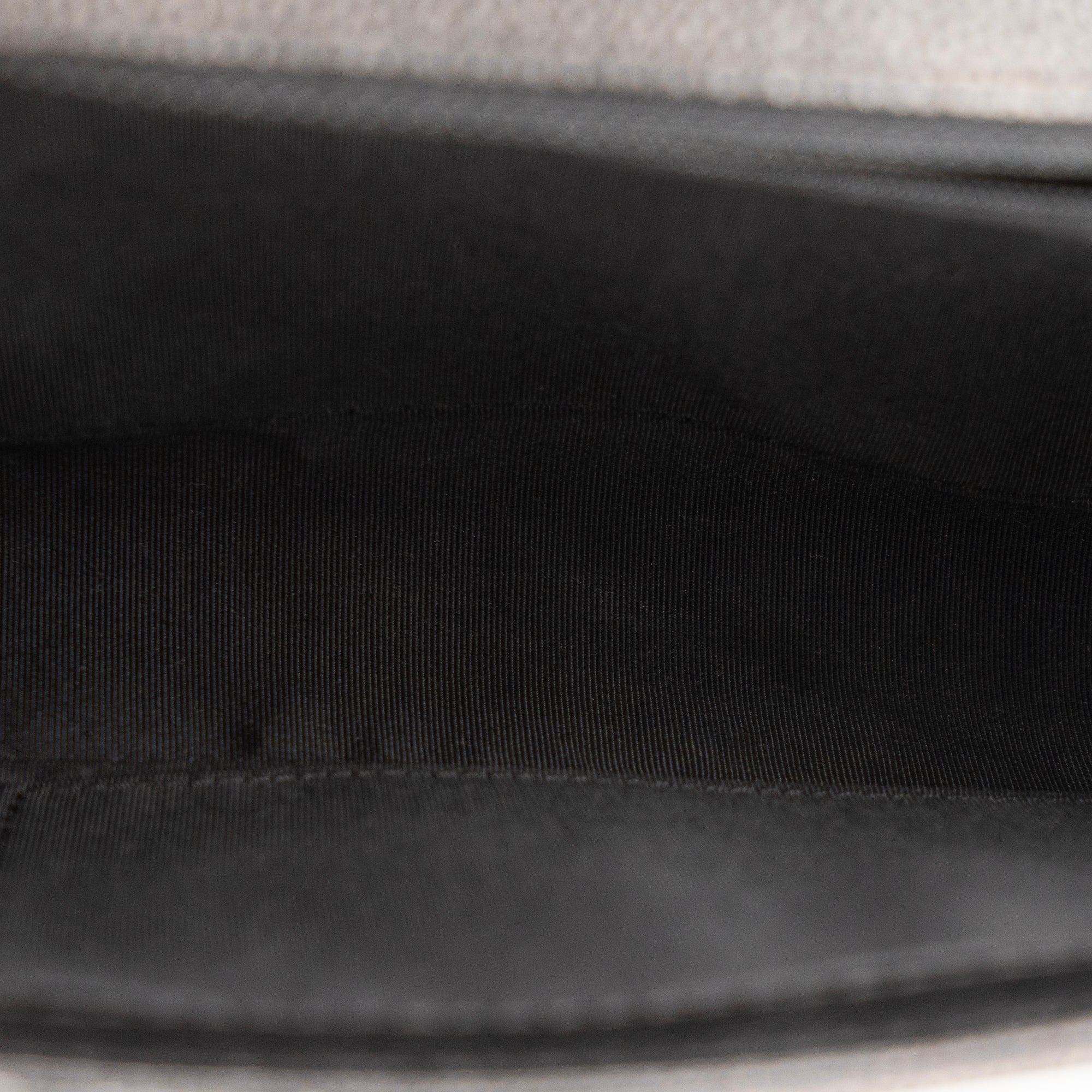 CHANEL - Sac à bandoulière Boy Large Chanel en cuir caviar noir