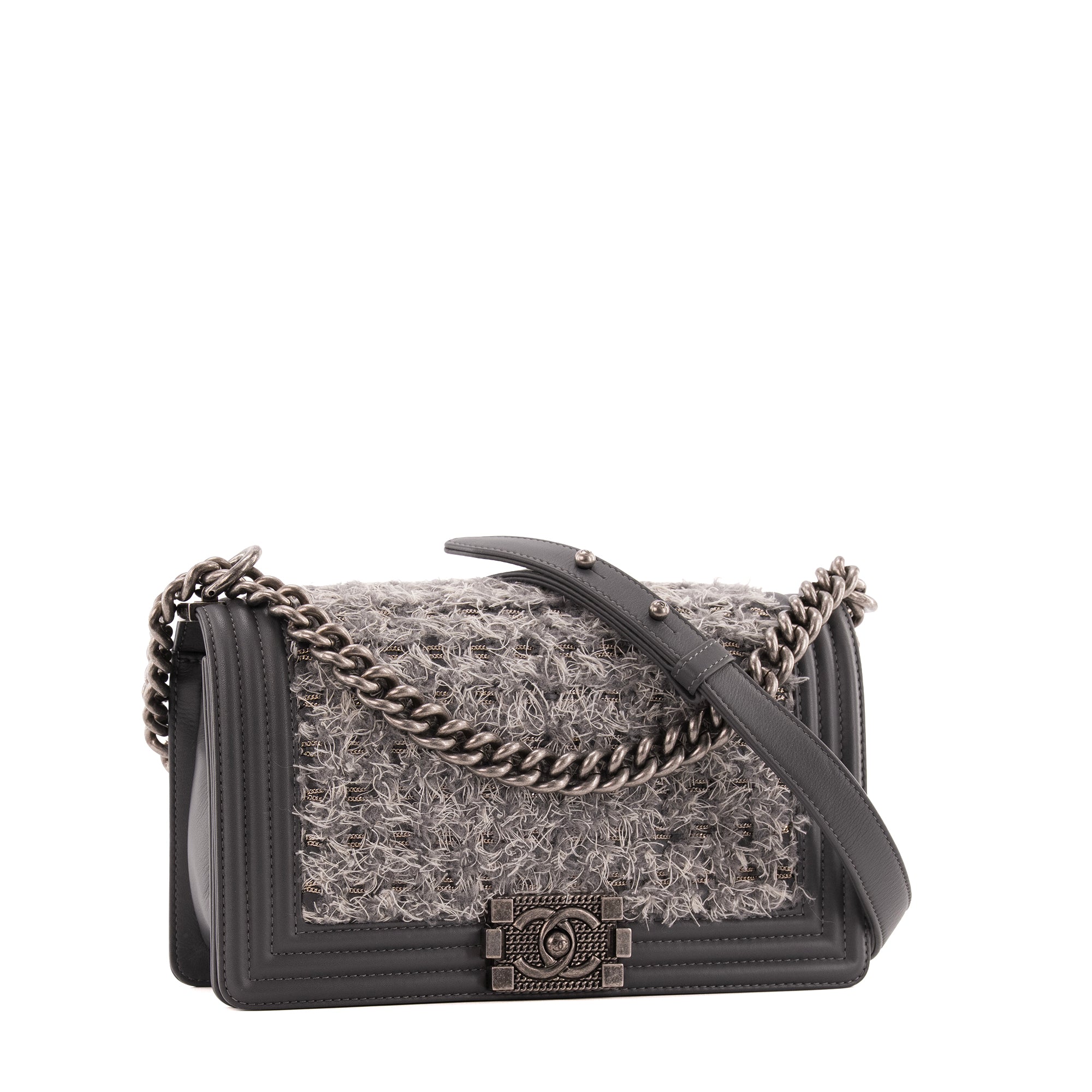 CHANEL - Sac à bandoulière Boy medium Chanel en cuir et tweed gris tweed édition limitée