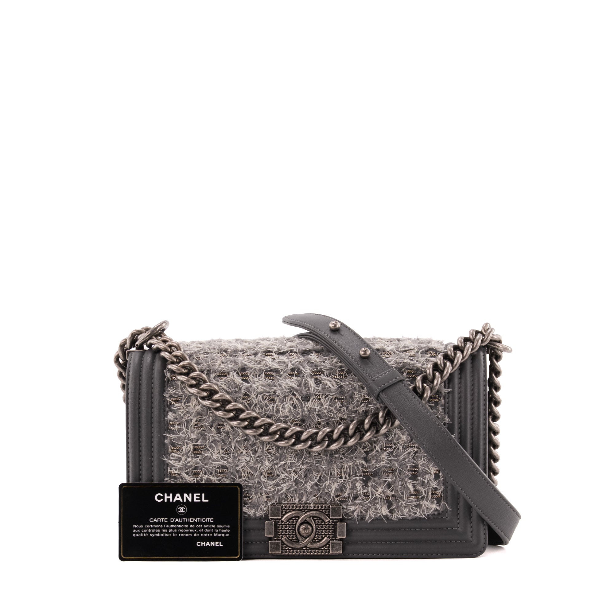 CHANEL - Sac à bandoulière Boy medium Chanel en cuir et tweed gris tweed édition limitée