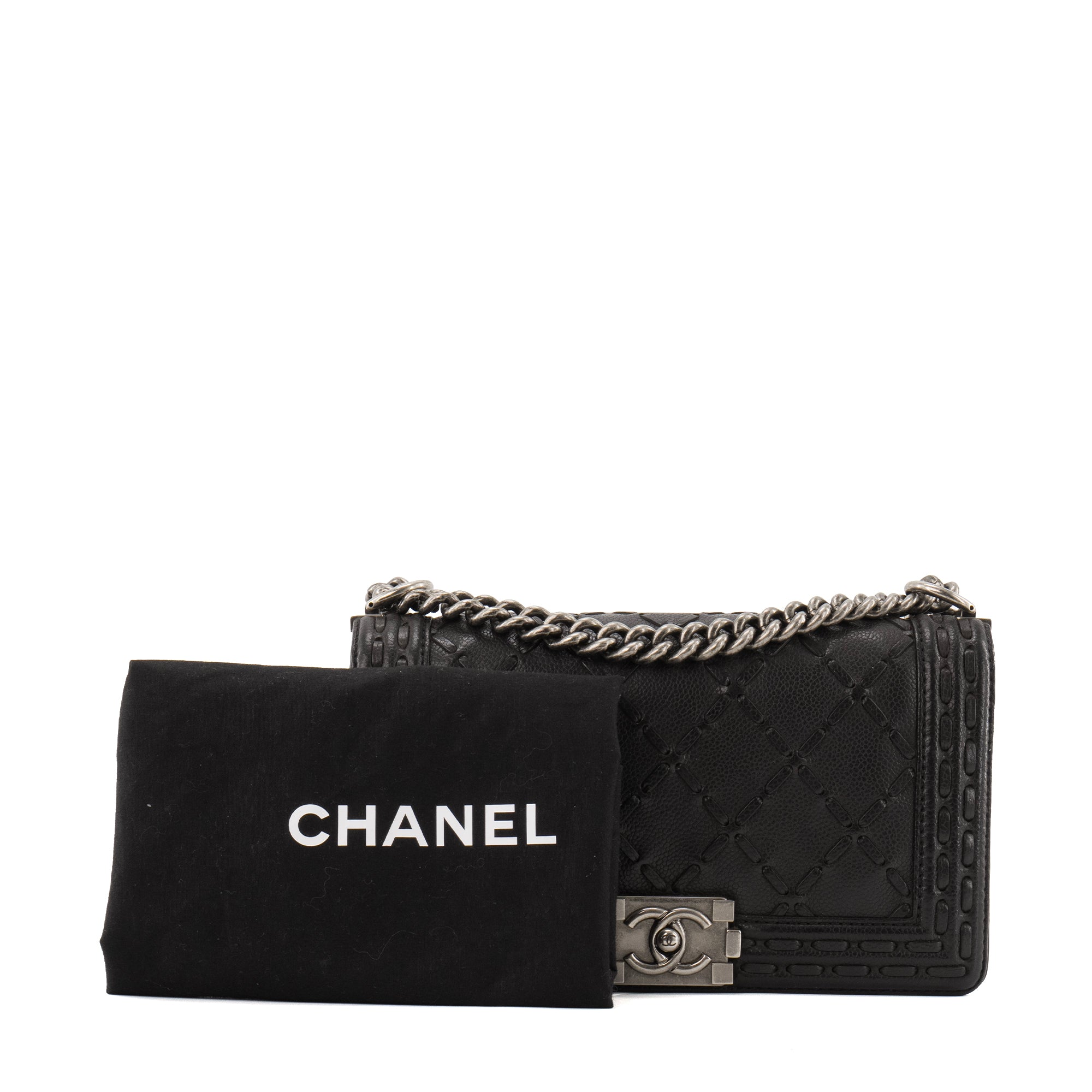 CHANEL - Sac à bandoulière Boy medium Chanel en cuir grainé noir édition limitée