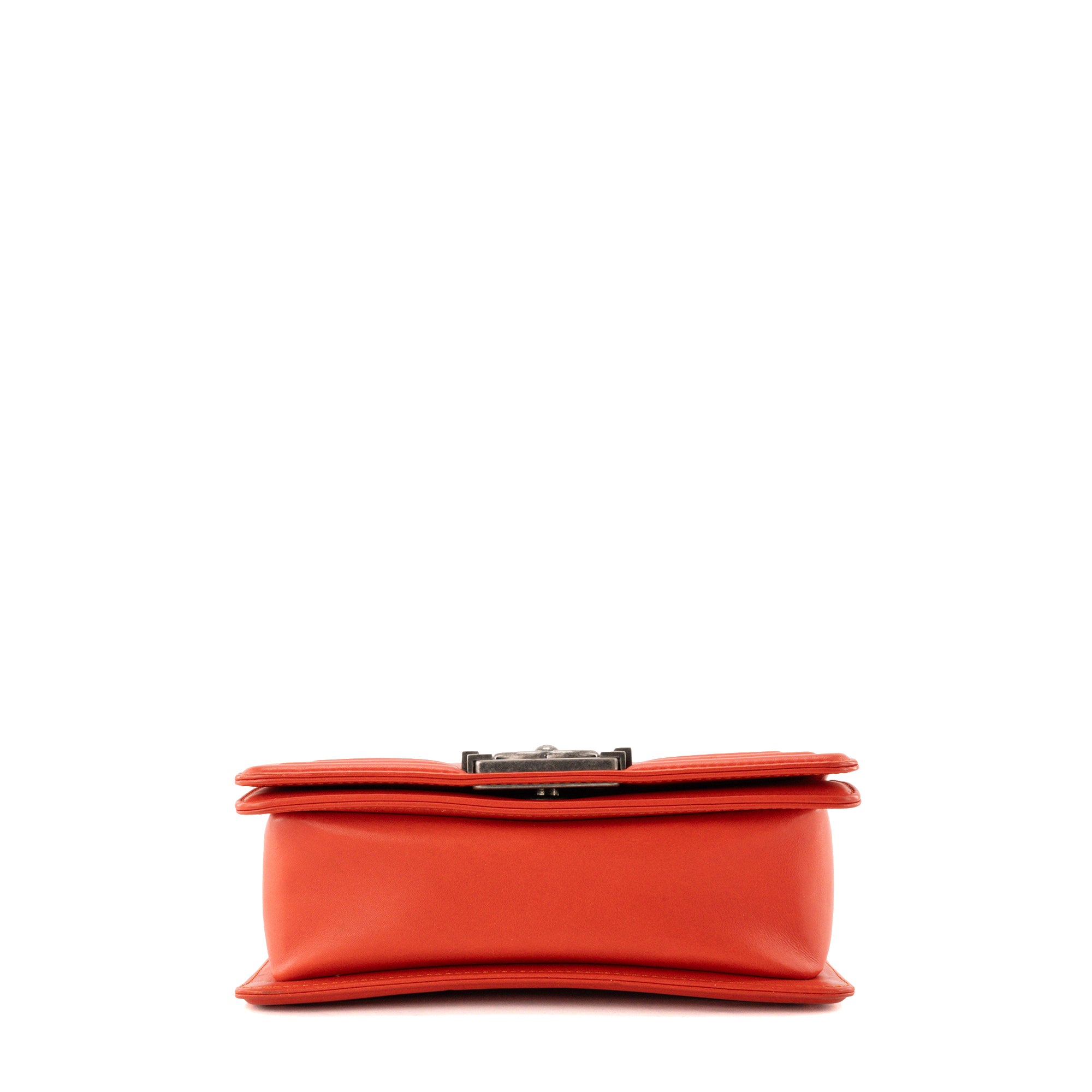 CHANEL - Sac à bandoulière Boy mini Chanel en cuir lisse orange