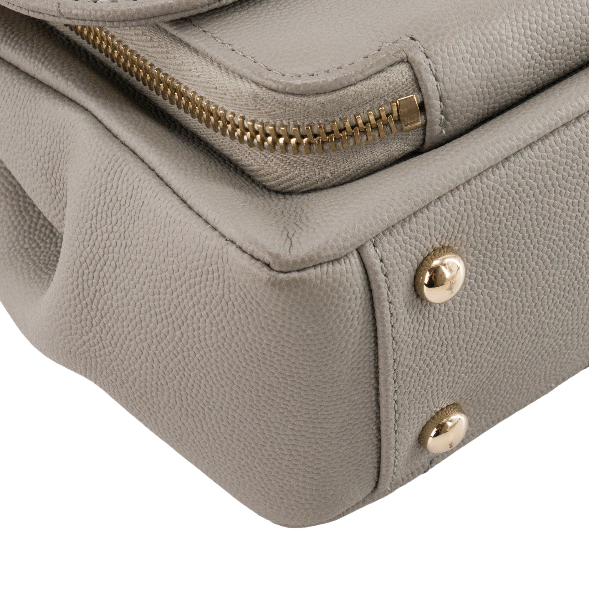 CHANEL - Sac à bandoulière Business Affinity Chanel en cuir caviar gris