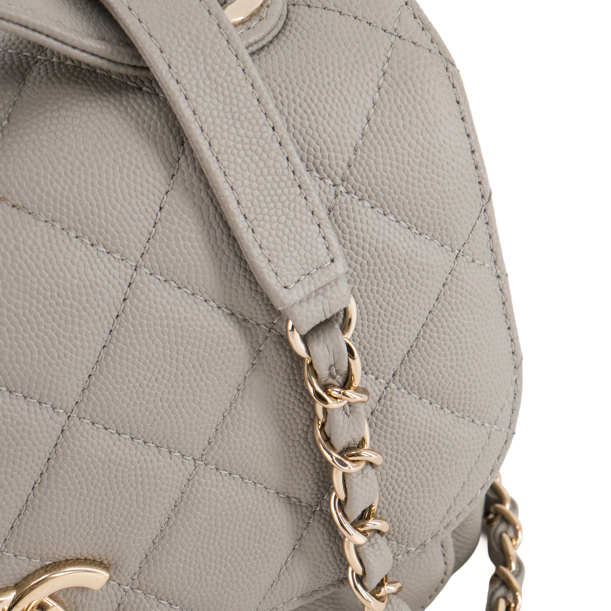 CHANEL - Sac à bandoulière Business Affinity Chanel en cuir caviar gris