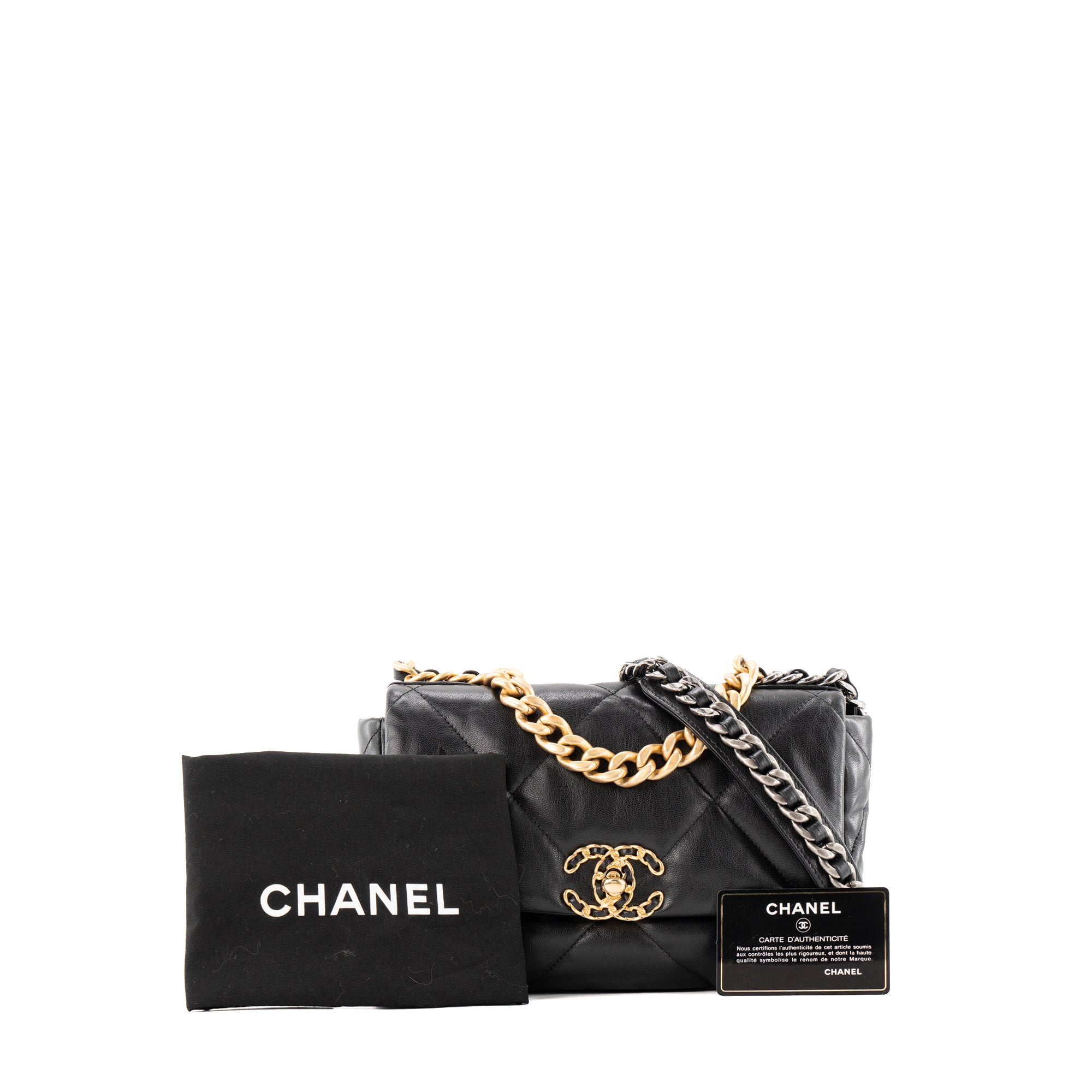 CHANEL - Sac à bandoulière Chanel 19 en cuir lisse noir