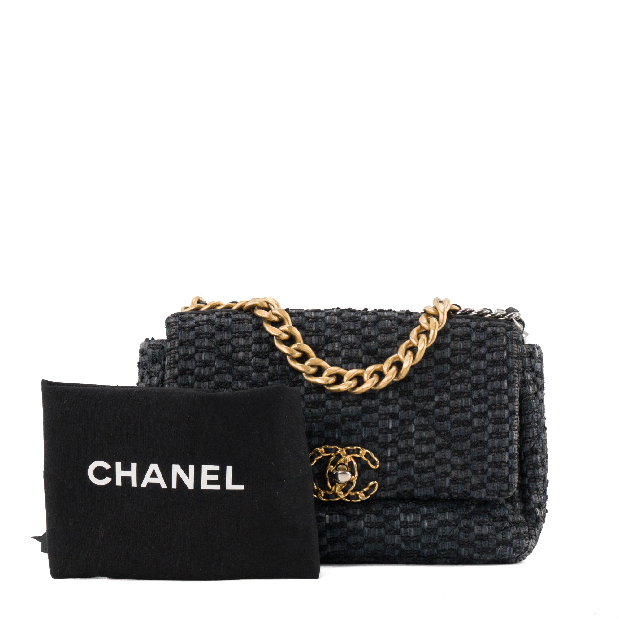 CHANEL - Sac à bandoulière Chanel 19 en raphia et tweed bleu marine et noir