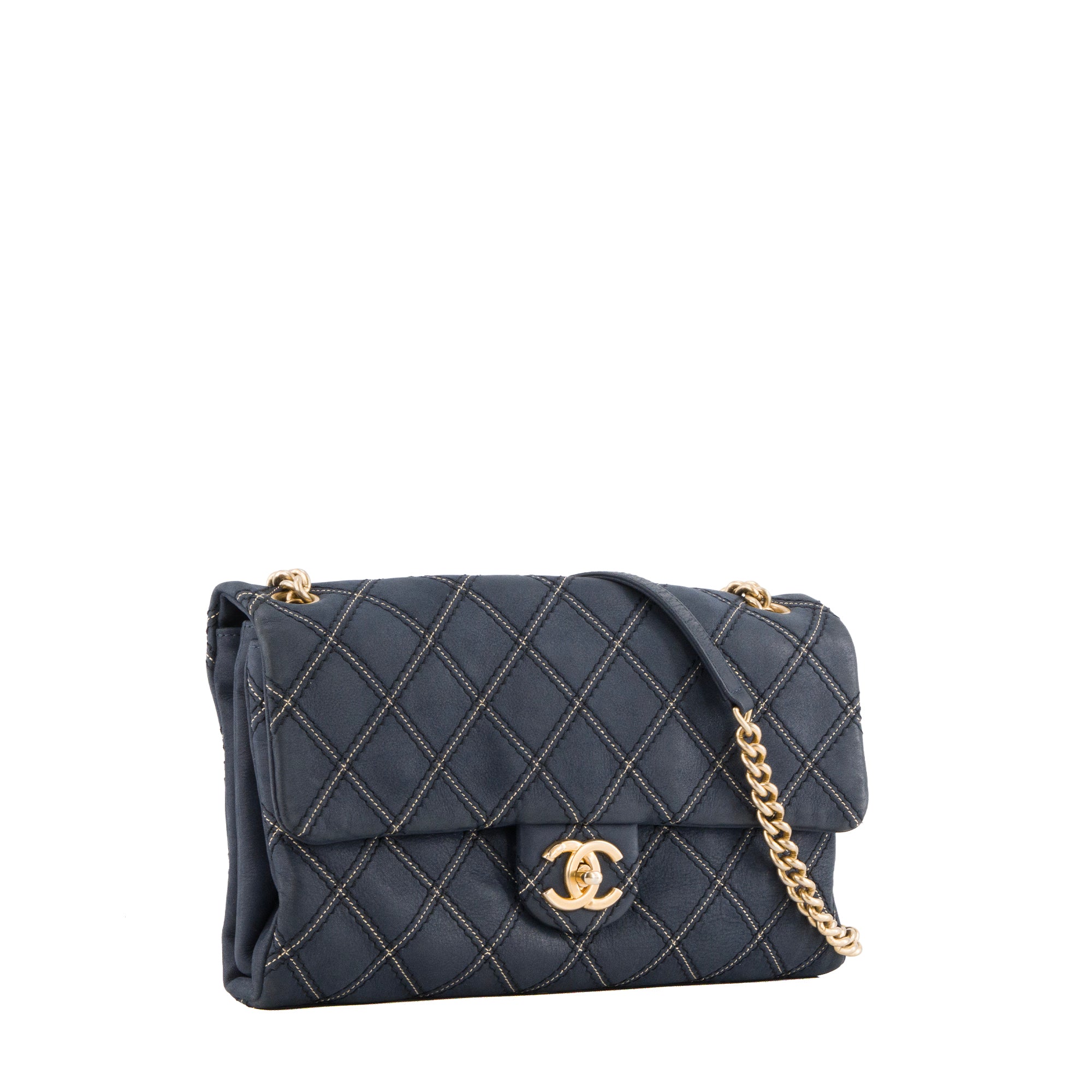 CHANEL - Sac à bandoulière Chanel en cuir bleu marine iridescent édition limitée