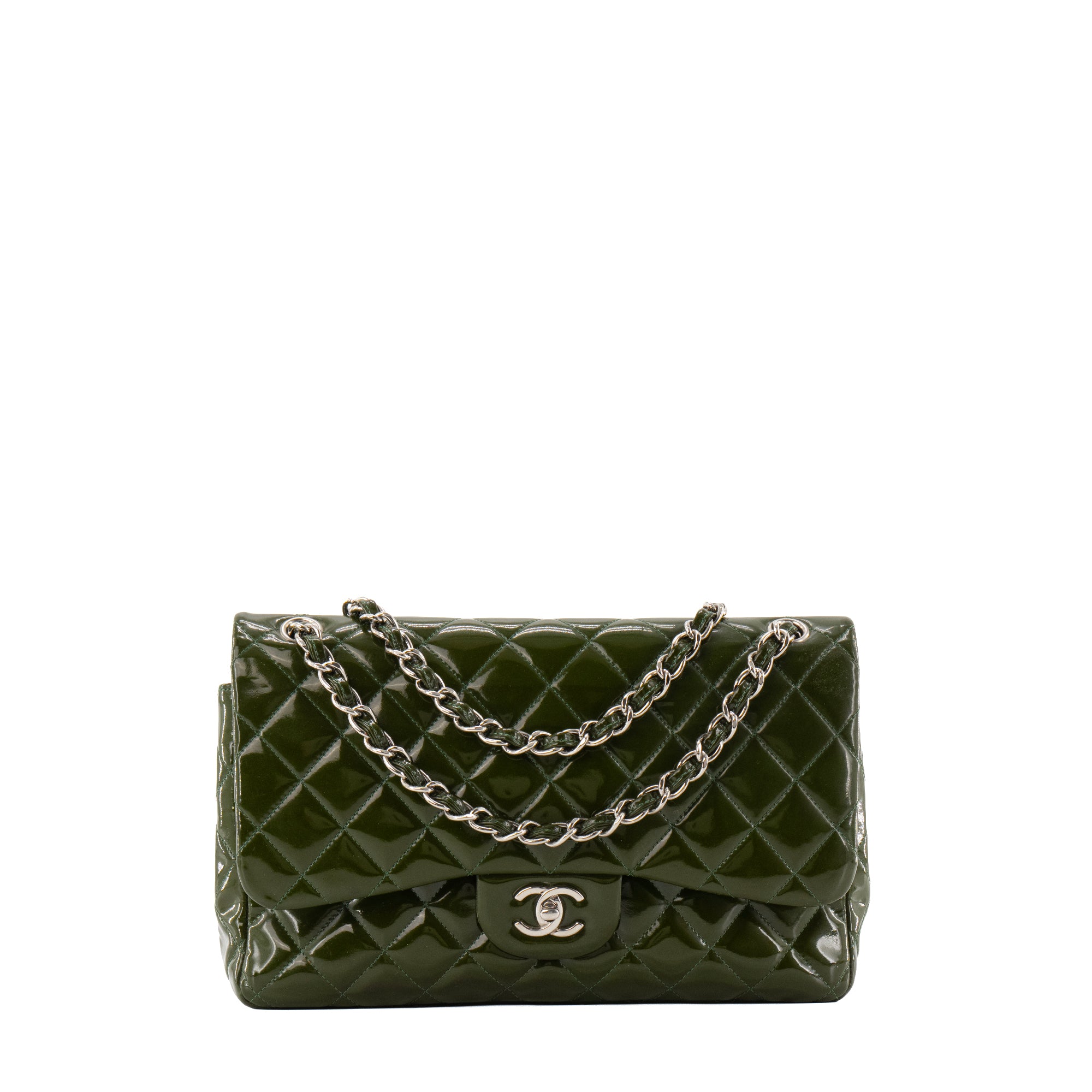 CHANEL - Sac à bandoulière Classique/Timeless Jumbo Chanel en cuir verni kaki