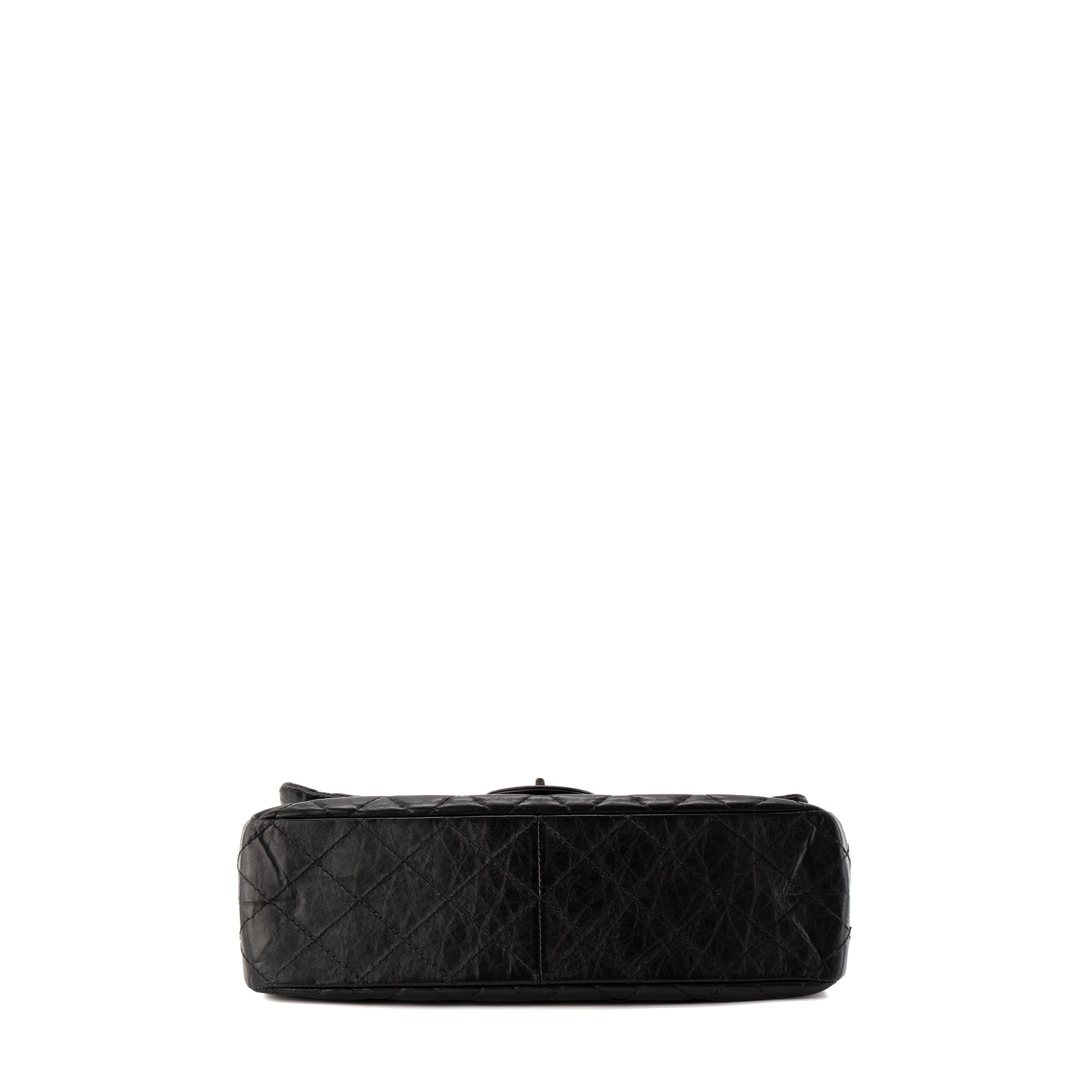 CHANEL - Sac à bandoulière 2.55 Chanel en cuir froissé noir