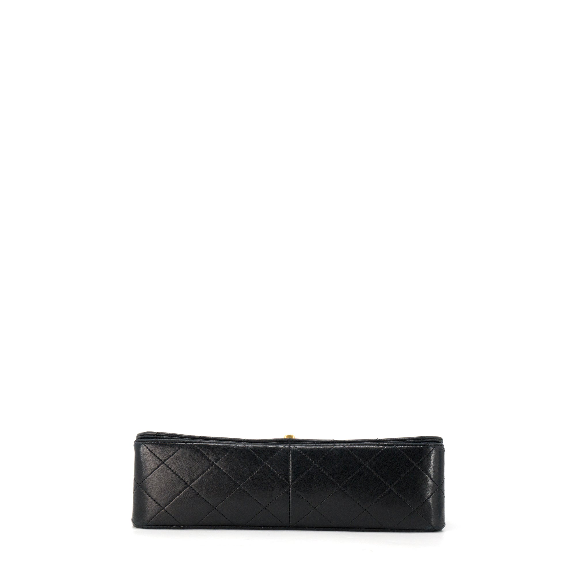 CHANEL - Sac à bandoulière Classique/Timeless full flap Chanel en cuir lisse noir vintage