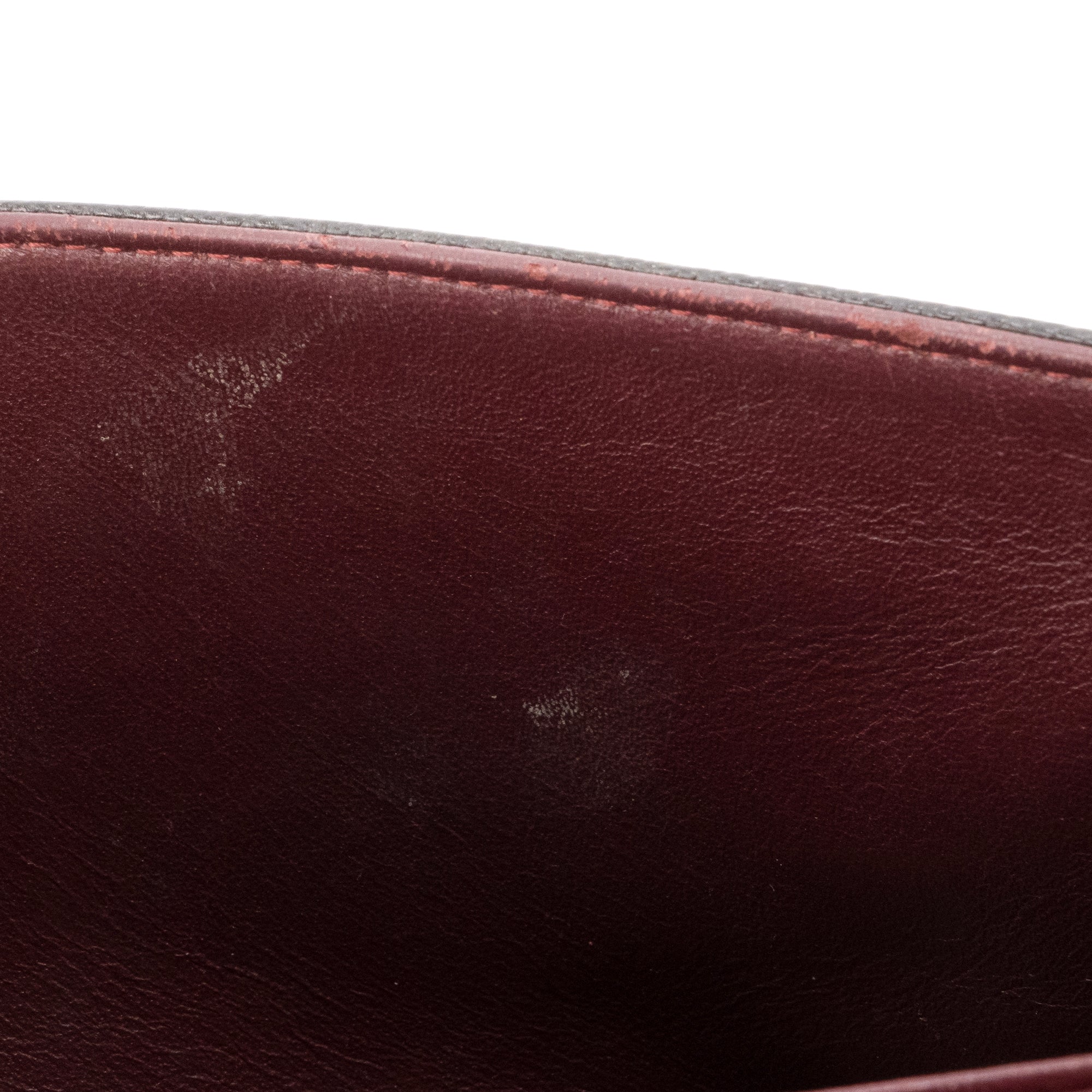 CHANEL - Sac à bandoulière Classique/Timeless Jumbo Chanel en cuir caviar noir