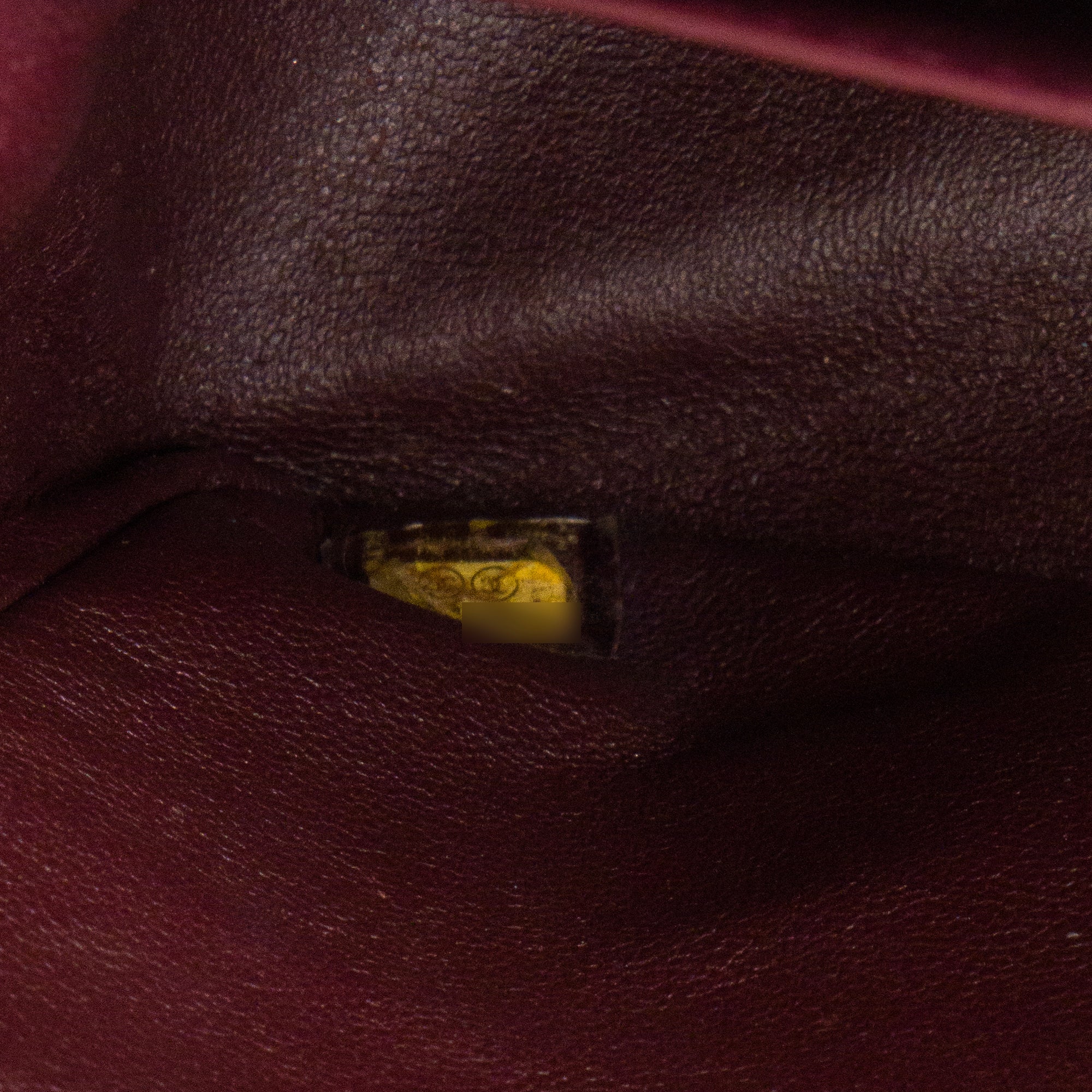 CHANEL - Sac à bandoulière Classique/Timeless Jumbo Chanel en cuir lisse noir
