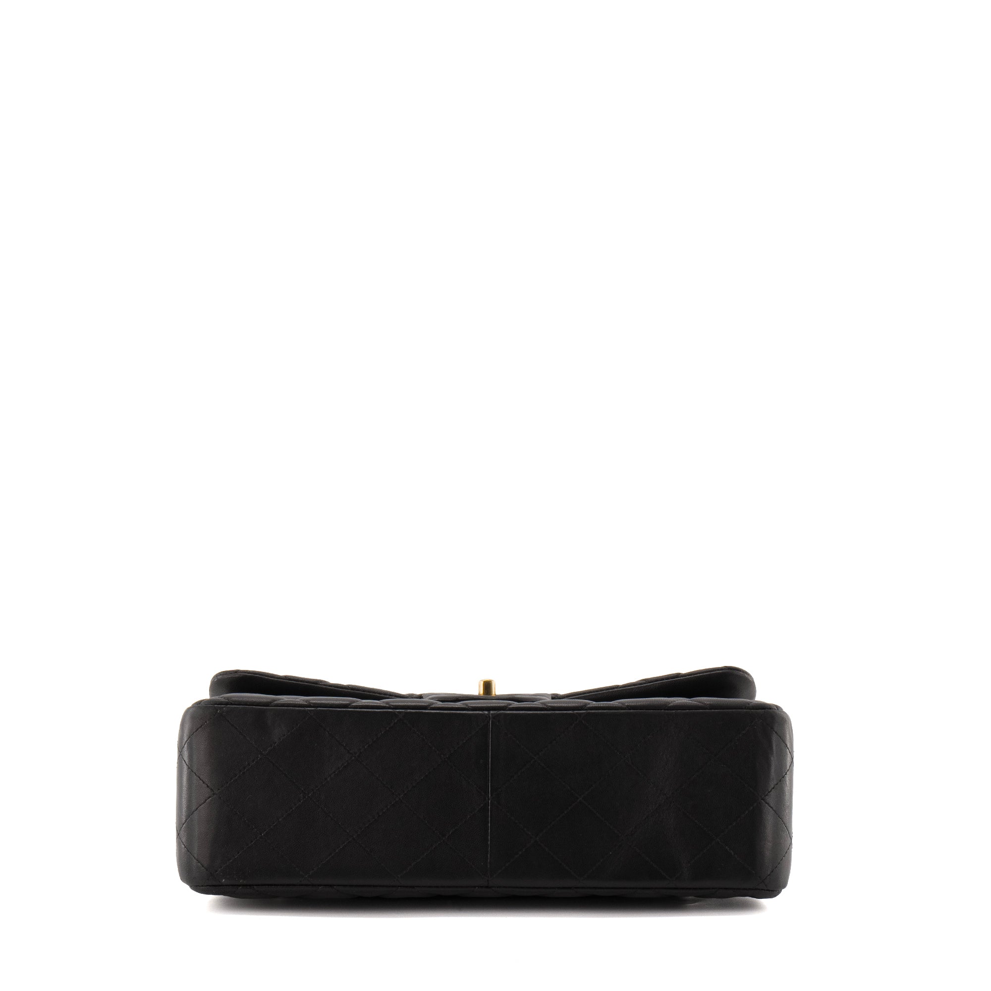 CHANEL - Sac à bandoulière Classique/Timeless Jumbo Chanel en cuir lisse noir