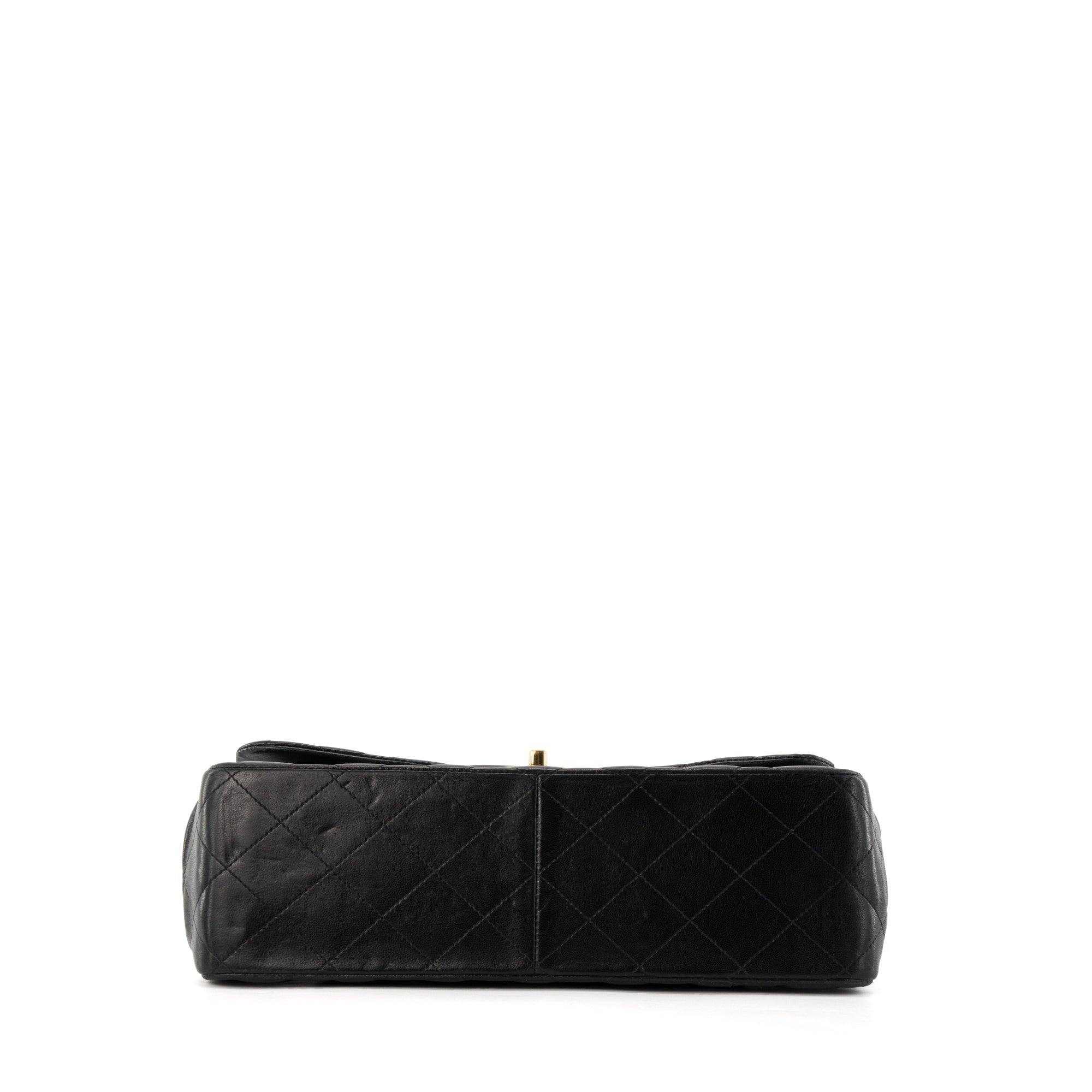 CHANEL - Sac à bandoulière Classique/Timeless Jumbo Chanel en cuir lisse noir