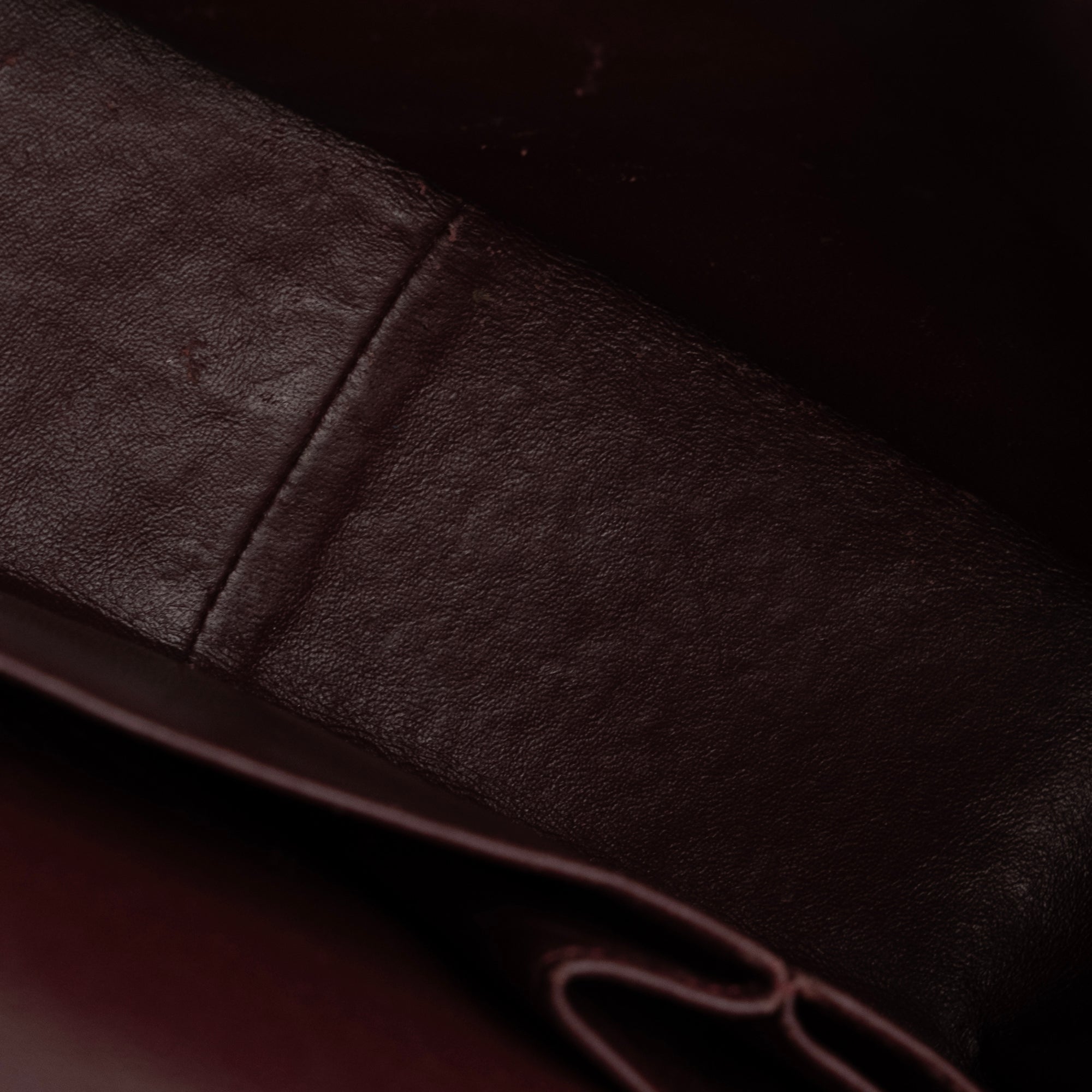CHANEL - Sac à bandoulière Classique/Timeless Jumbo Chanel en cuir lisse noir d'occasion
