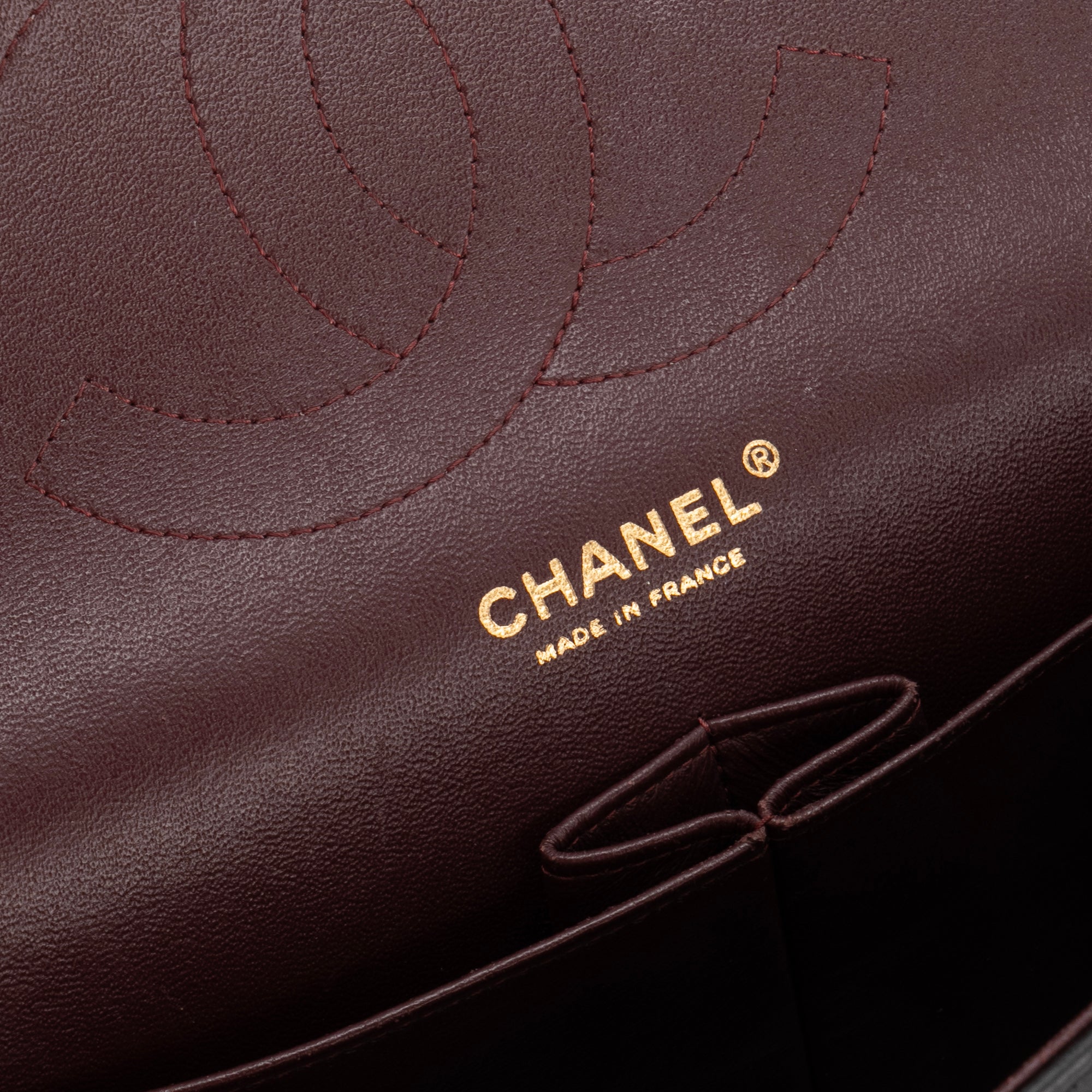 CHANEL - Sac à bandoulière Classique/Timeless Jumbo Chanel en cuir lisse noir d'occasion