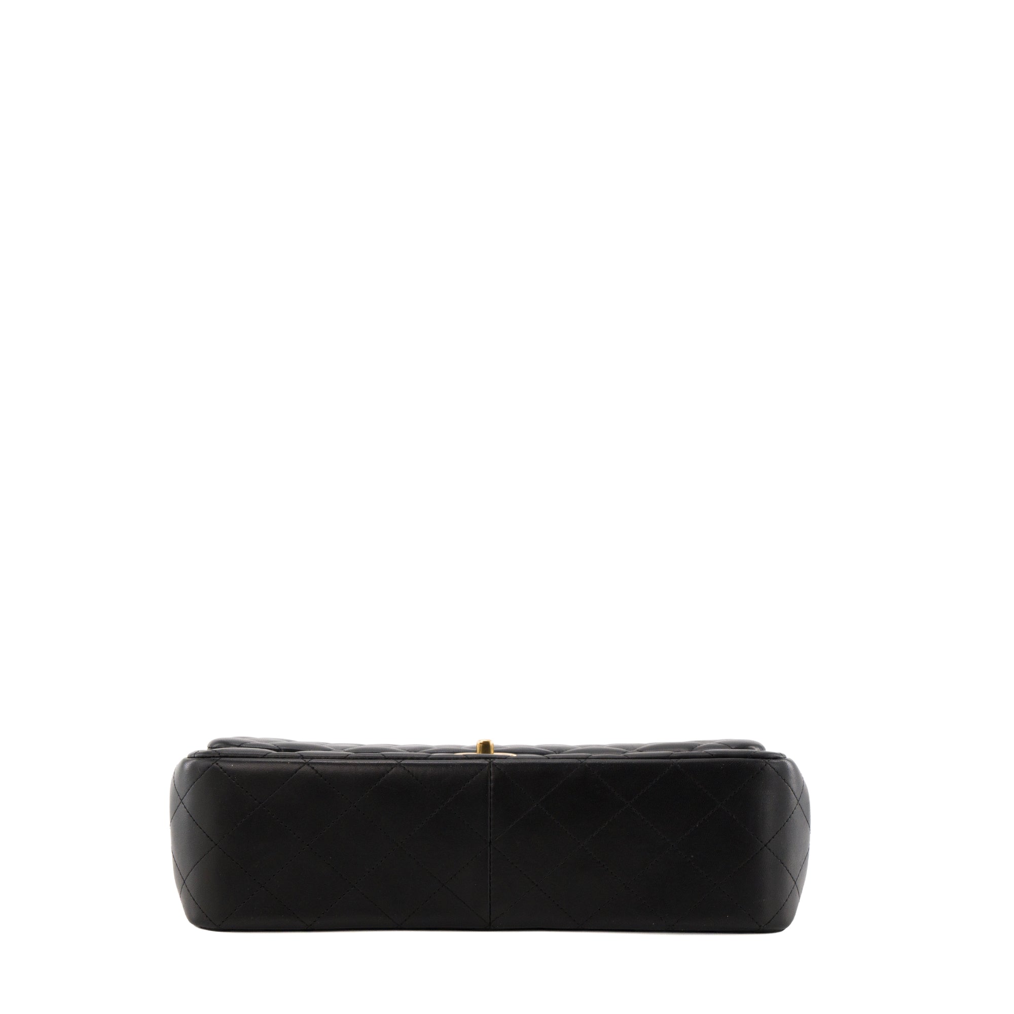 CHANEL - Sac à bandoulière Classique/Timeless Jumbo Chanel en cuir lisse noir