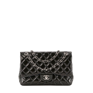 CHANEL - Sac à bandoulière Classique/Timeless Jumbo Chanel en cuir verni kaki