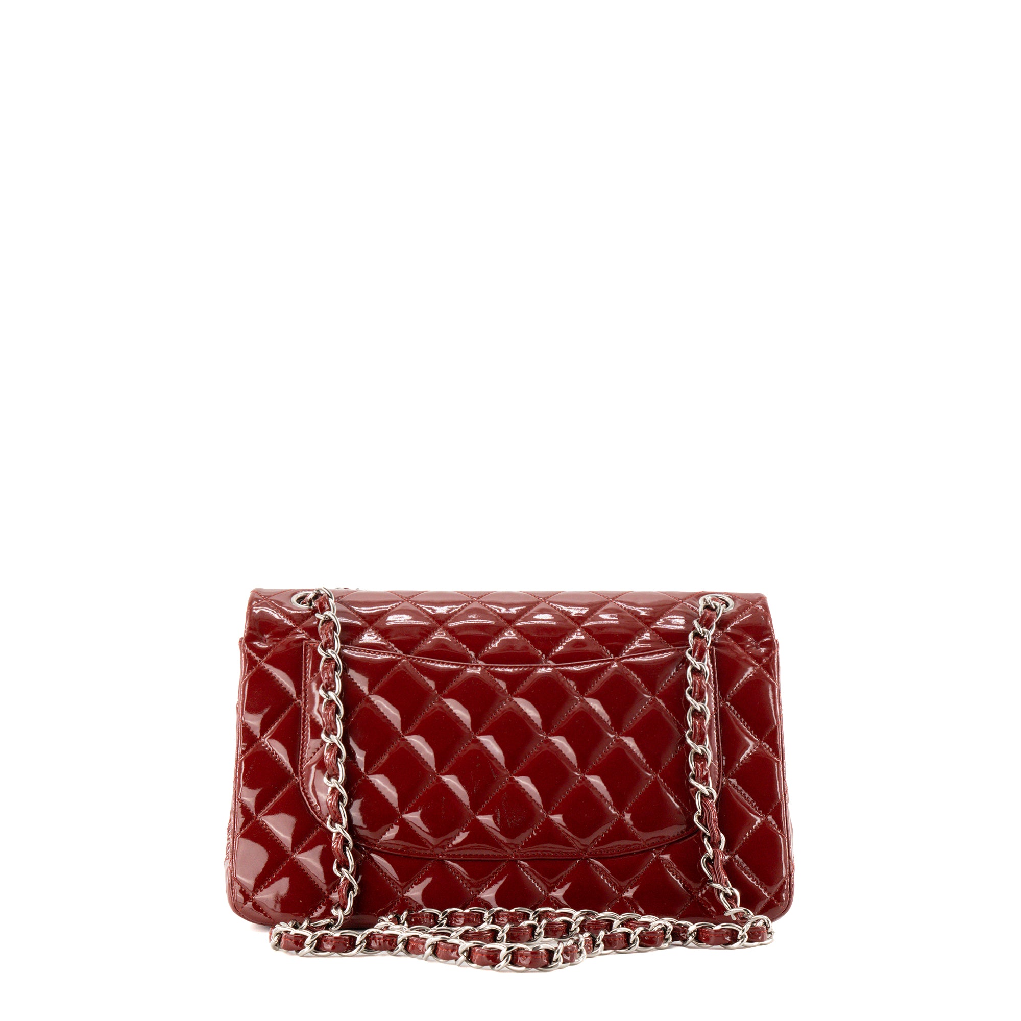 CHANEL - Sac à bandoulière Classique/Timeless Jumbo Chanel en cuir verni bordeaux