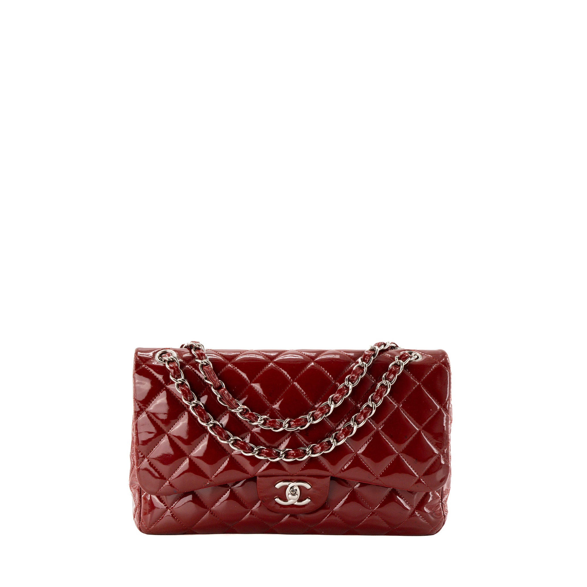CHANEL - Sac à bandoulière Classique/Timeless Jumbo Chanel en cuir verni bordeaux