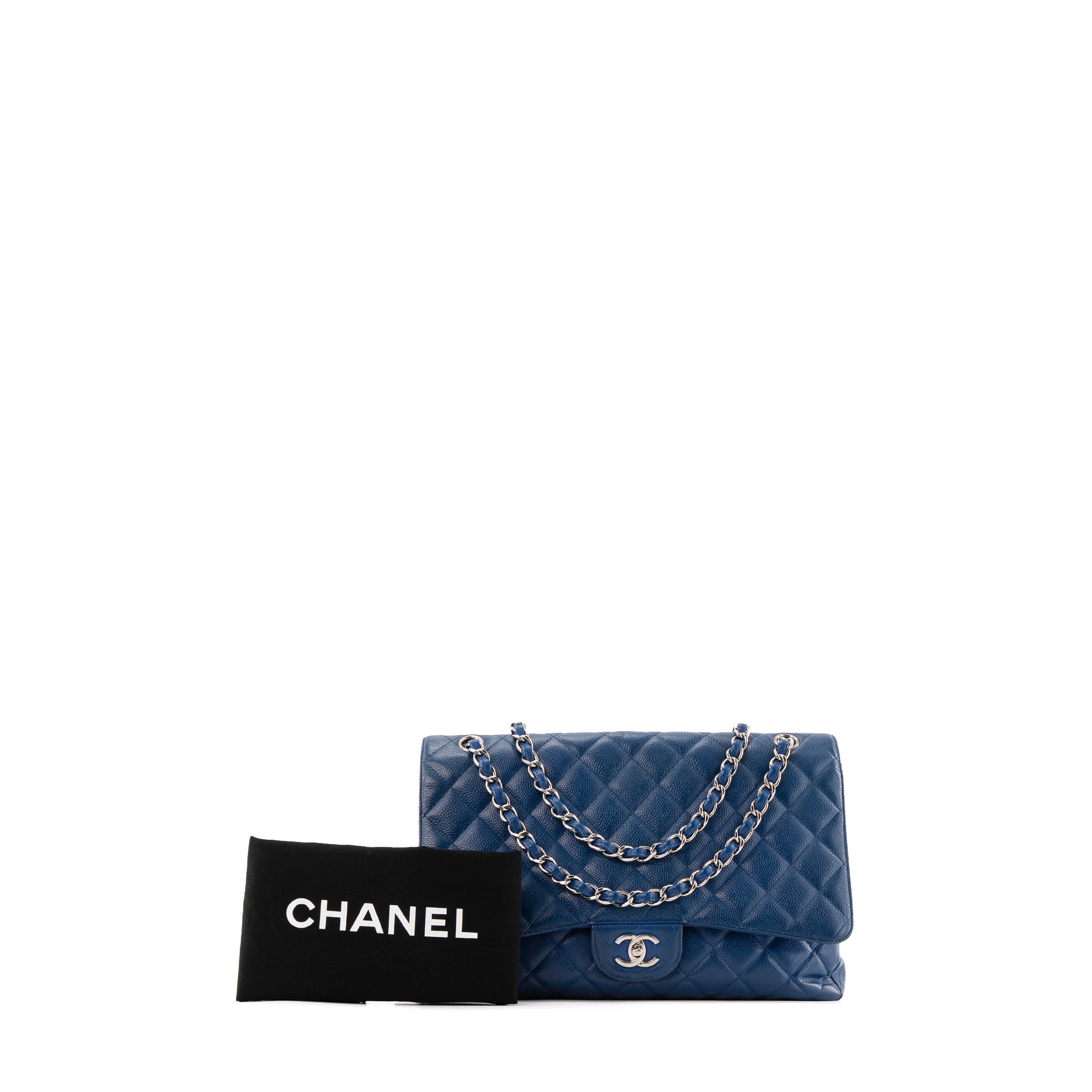 CHANEL - Sac à bandoulière Classique/Timeless Maxi Jumbo Chanel en cuir caviar bleu électrique