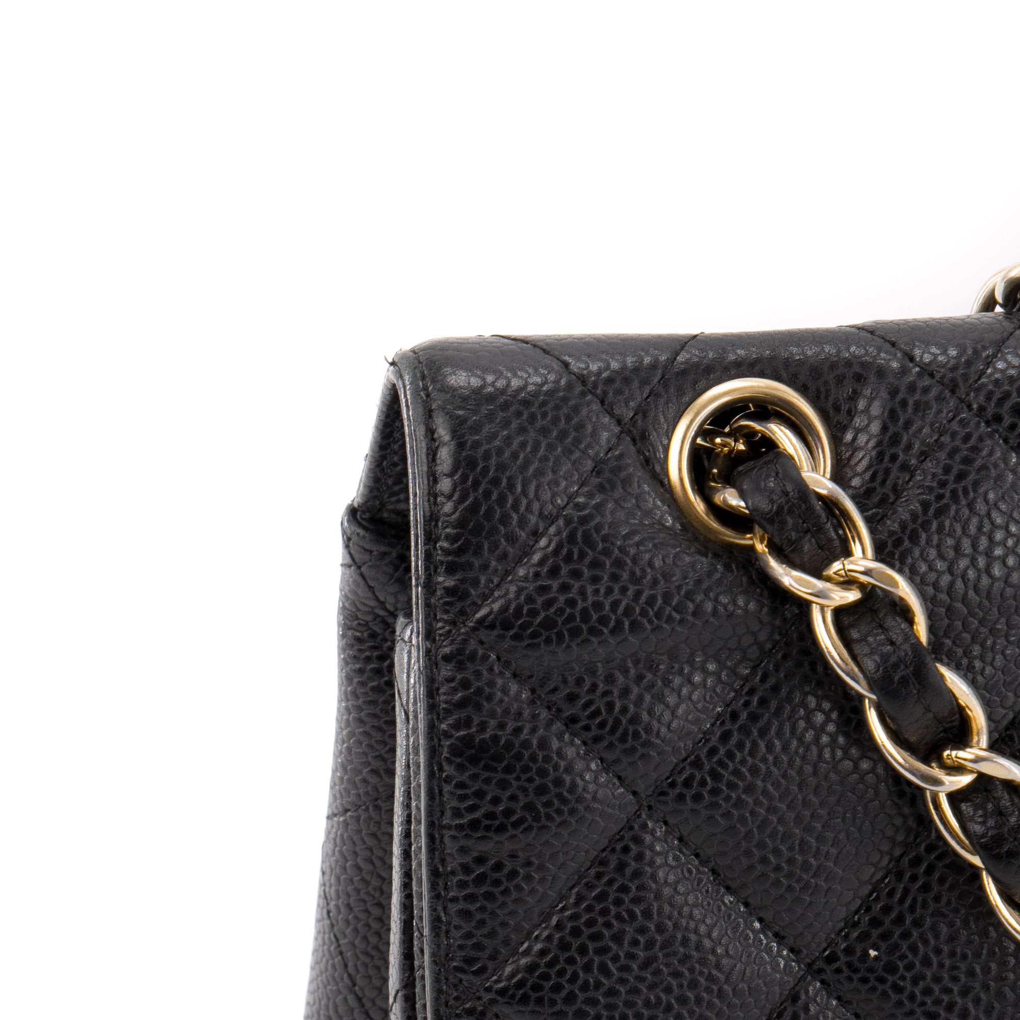 CHANEL - Sac à bandoulière Classique/Timeless Maxi Jumbo Chanel en cuir caviar noir