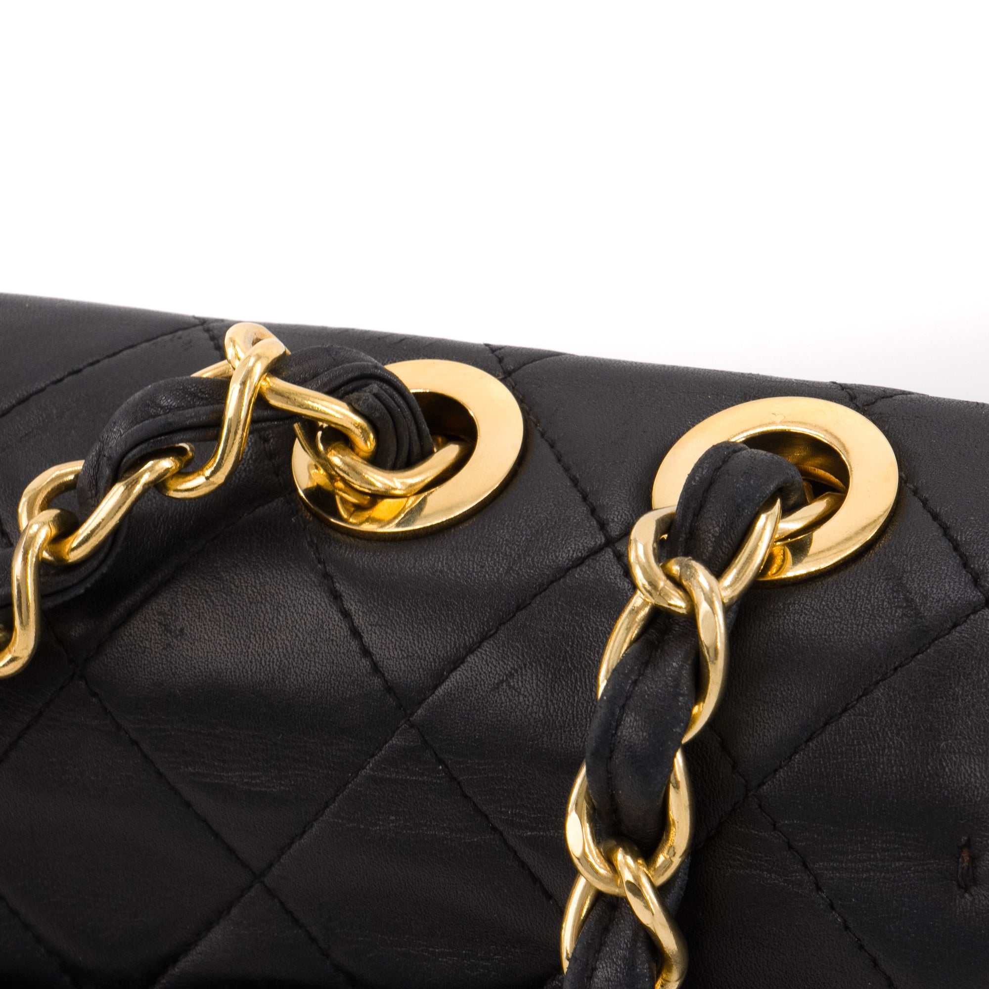 CHANEL - Sac à bandoulière Classique/Timeless Maxi Jumbo Chanel en cuir lisse noir vintage