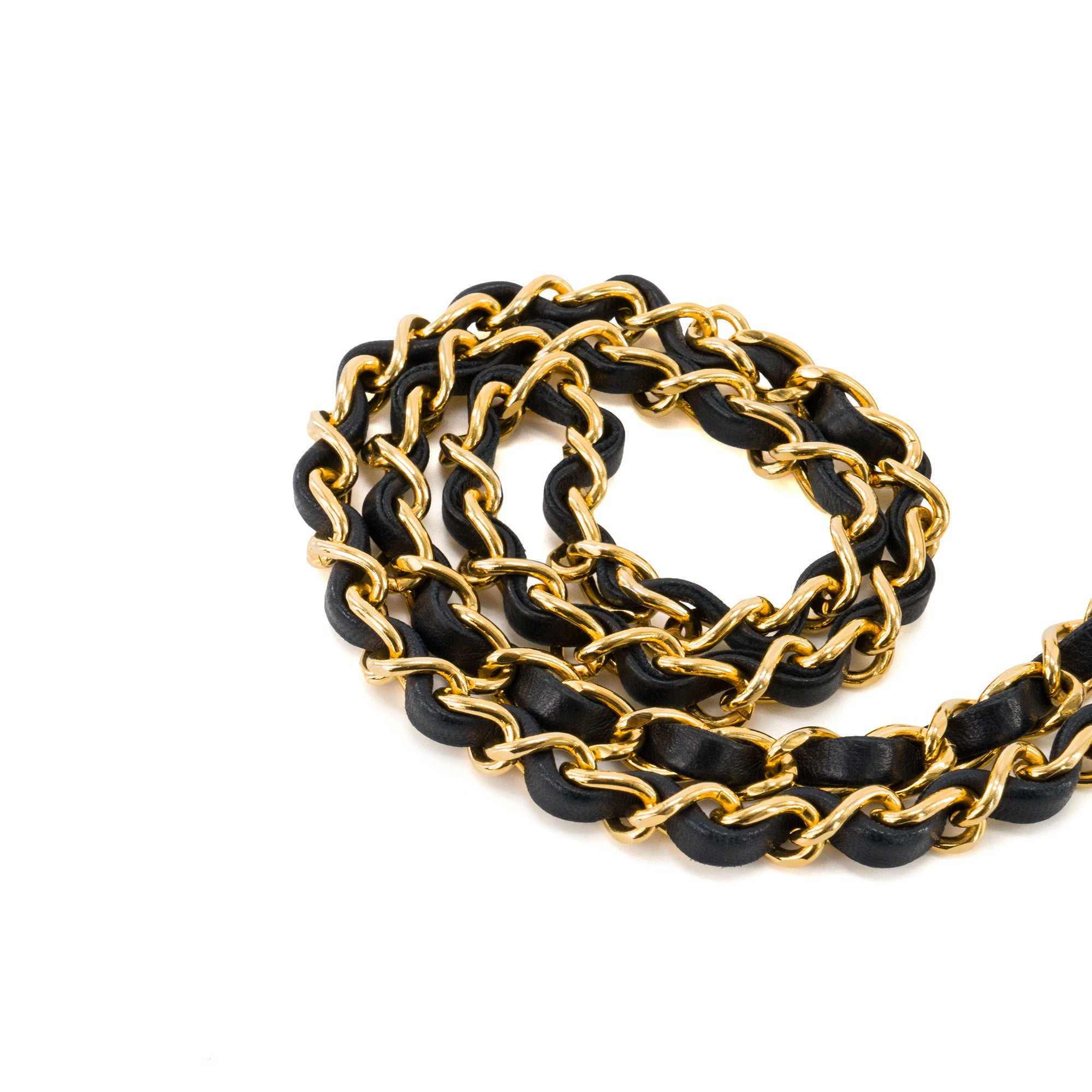 CHANEL - Sac à bandoulière Classique/Timeless Mini Rectangle Chanel en cuir lisse bleu marine vintage