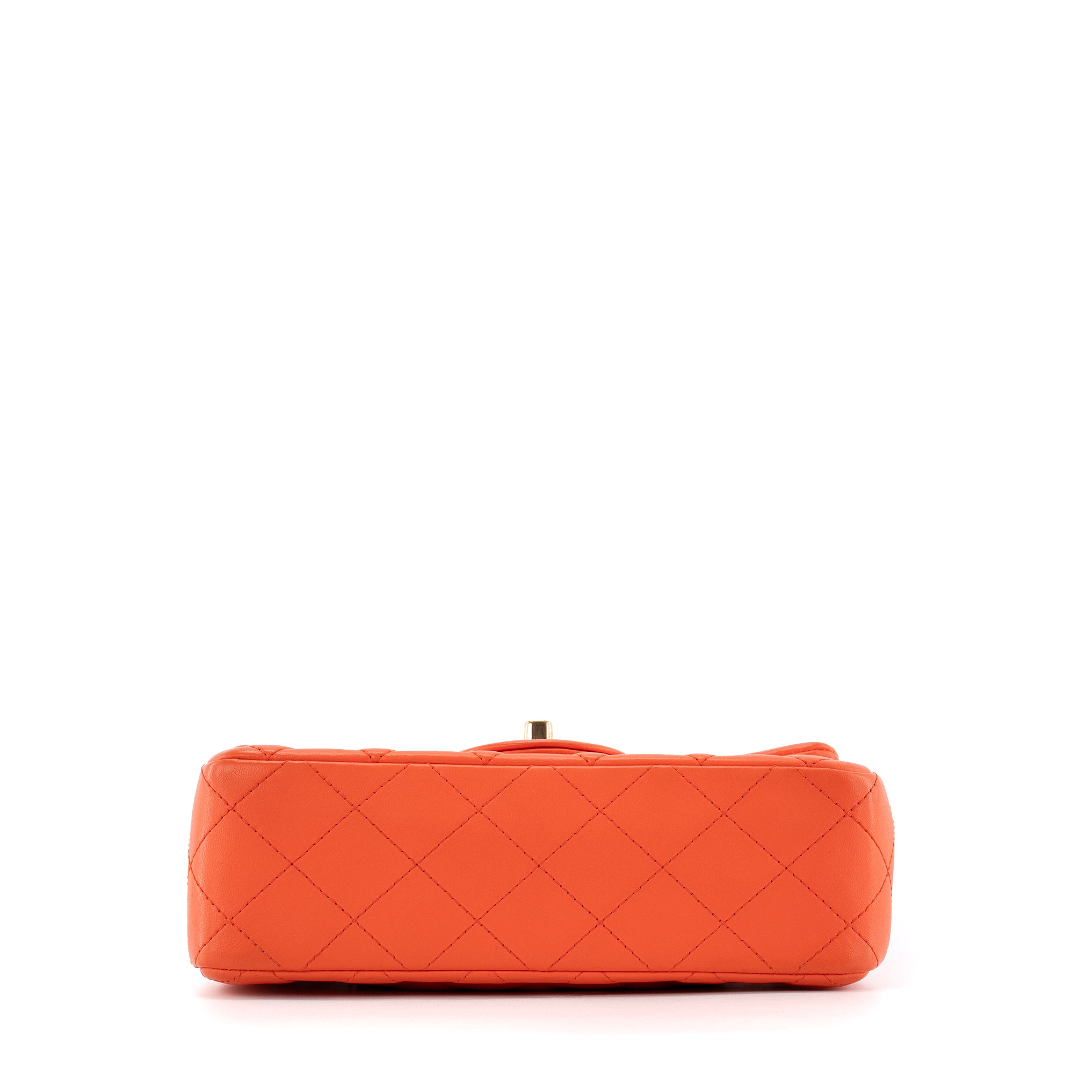 CHANEL - Sac à bandoulière Classique/Timeless Mini Rectangle Chanel en cuir lisse orange