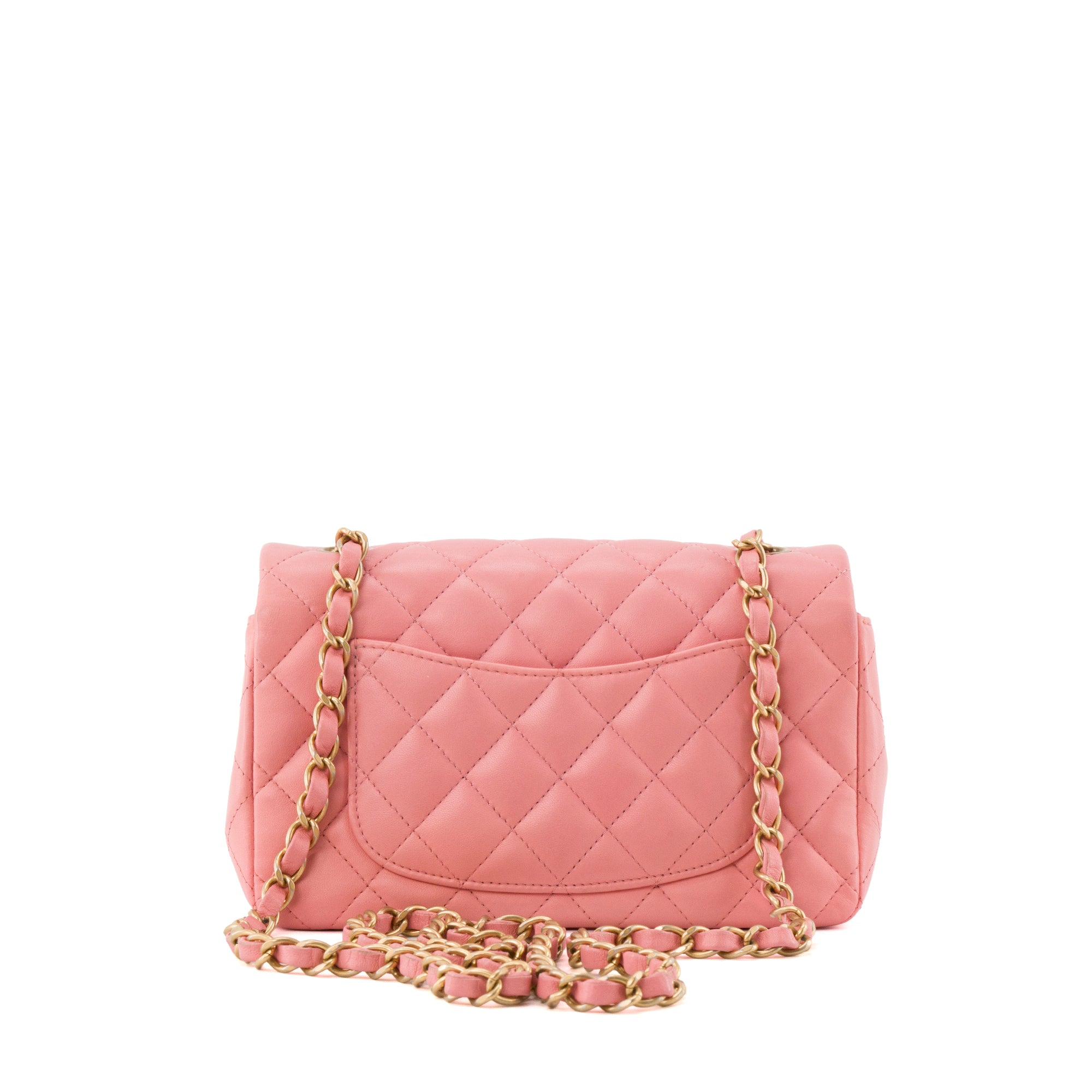 CHANEL - Sac à bandoulière Classique/Timeless Mini Rectangle Chanel en cuir lisse rose