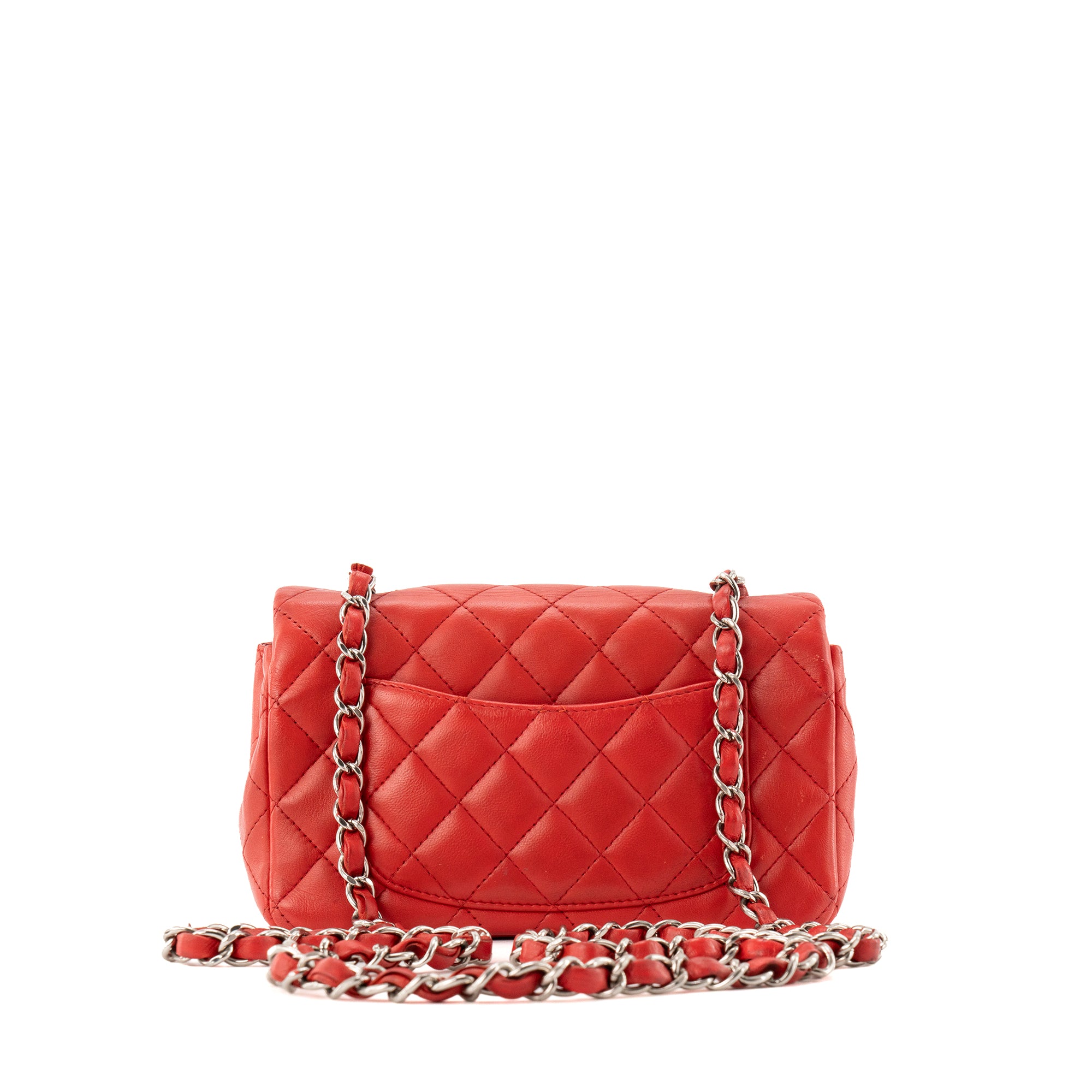 CHANEL - Sac à bandoulière Classique/Timeless Mini Rectangle Chanel en cuir lisse rouge