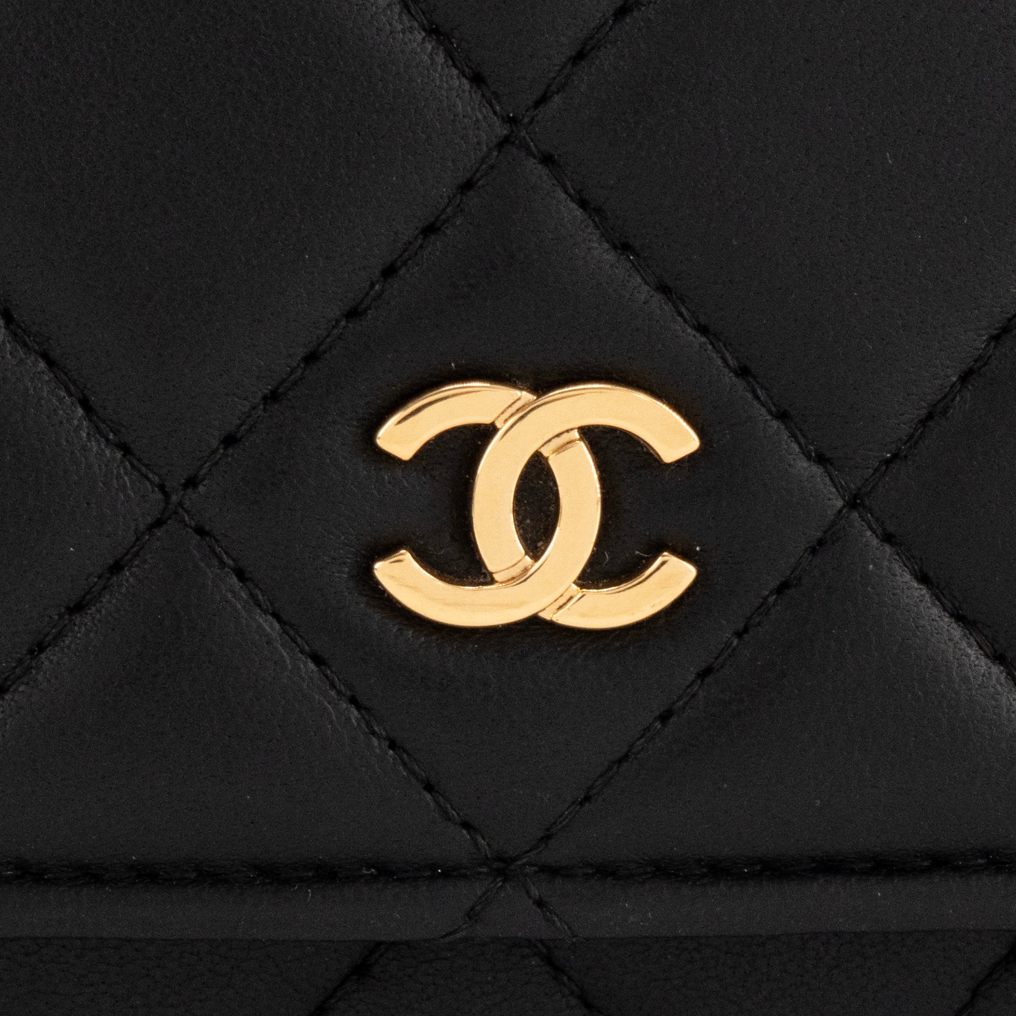 CHANEL - Classic WOC