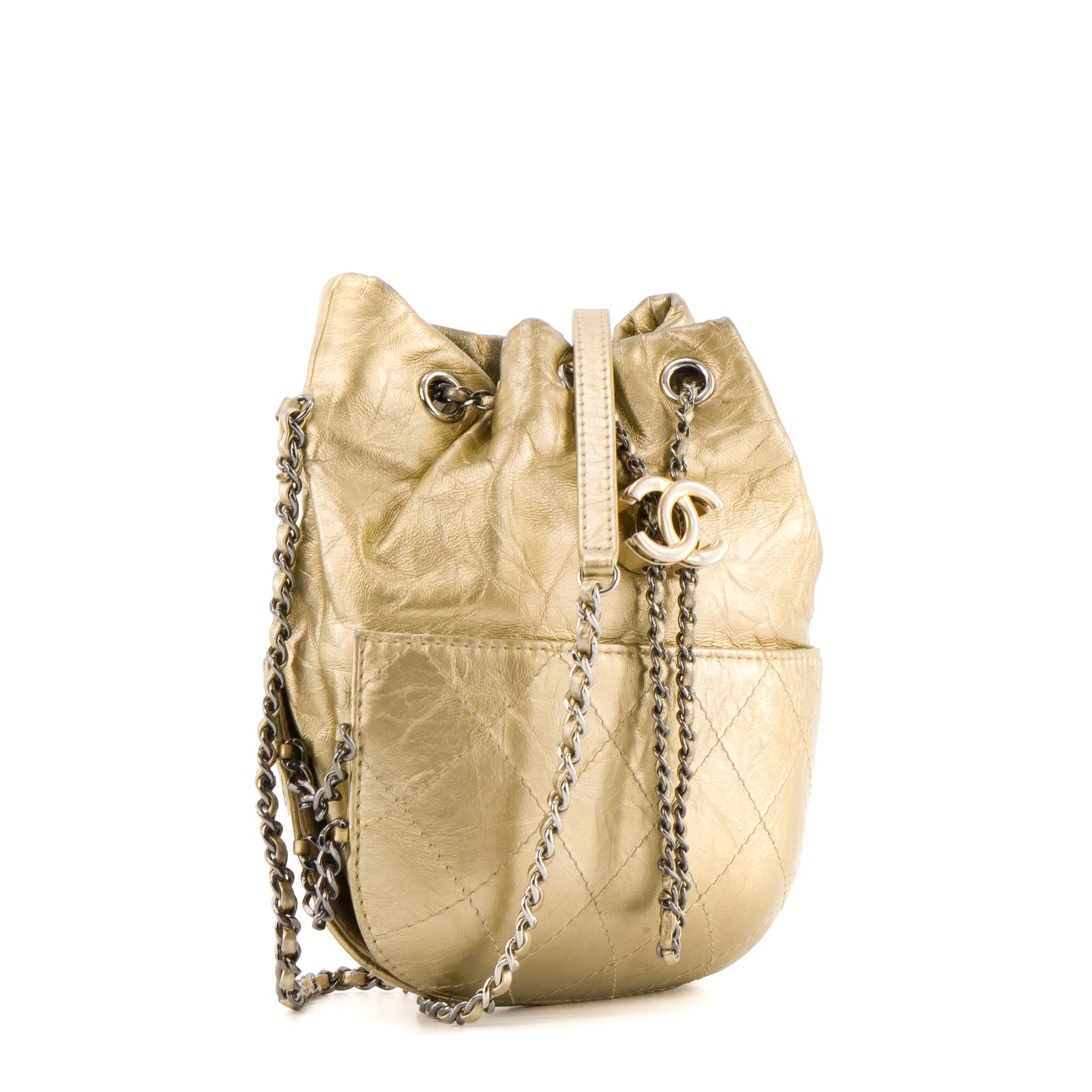 CHANEL - Sac à bandoulière Gabrielle Bucket Chanel en cuir doré
