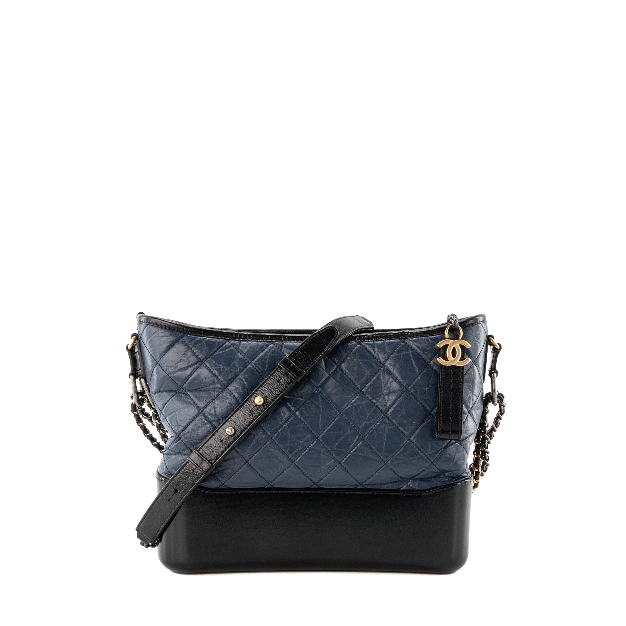CHANEL - Sac à bandoulière Gabrielle Chanel en cuir froissé bleu marine et noir