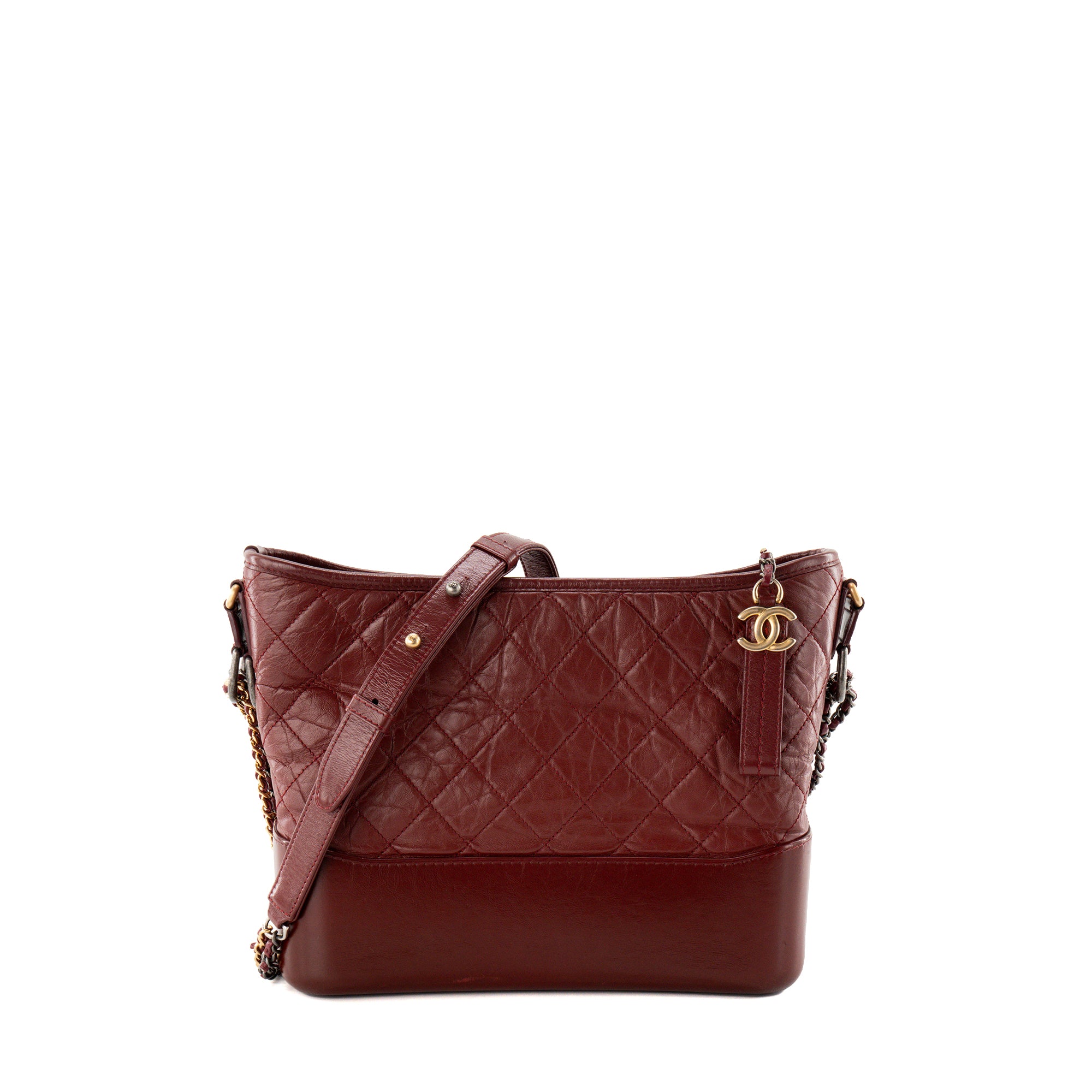 CHANEL - Sac à bandoulière Gabrielle Chanel en cuir froissé bordeaux
