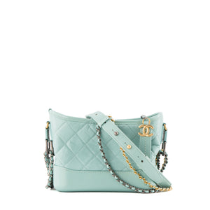 CHANEL - Sac à bandoulière Gabrielle mini Chanel en cuir bleu turquoise
