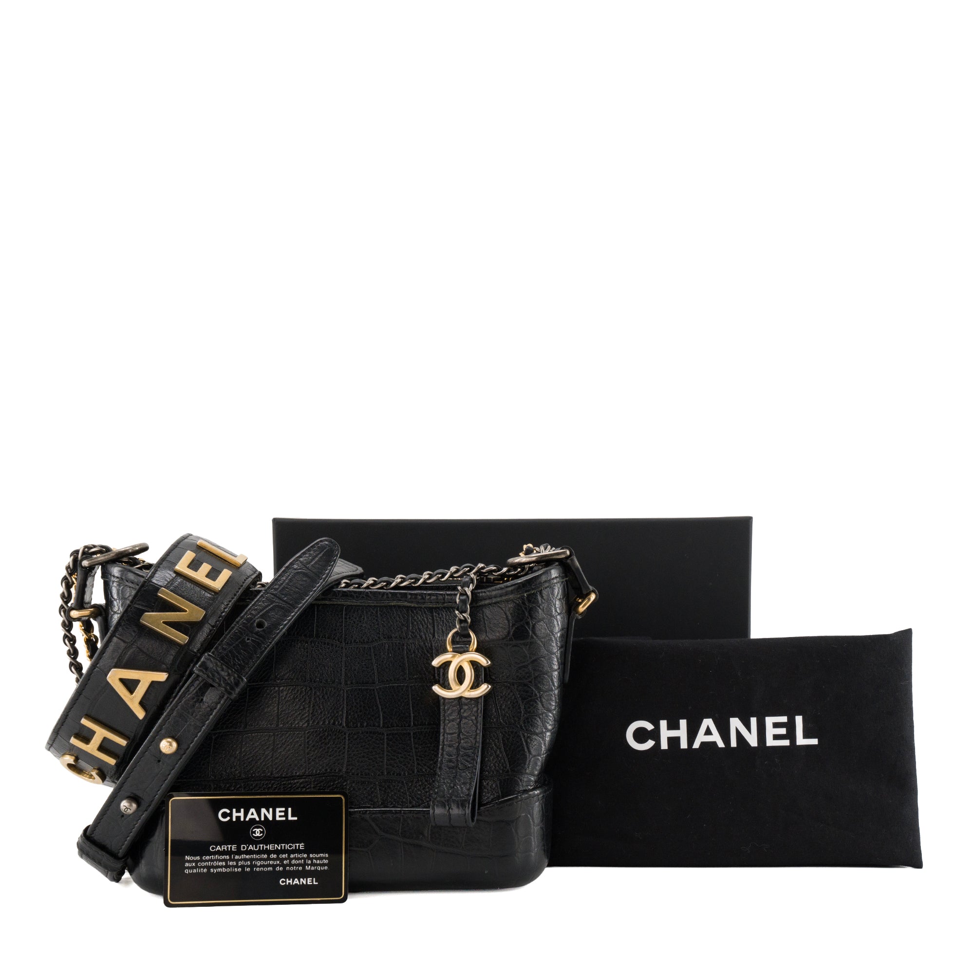CHANEL - Sac à bandoulière Gabrielle mini Chanel en cuir embossé crocodile noir