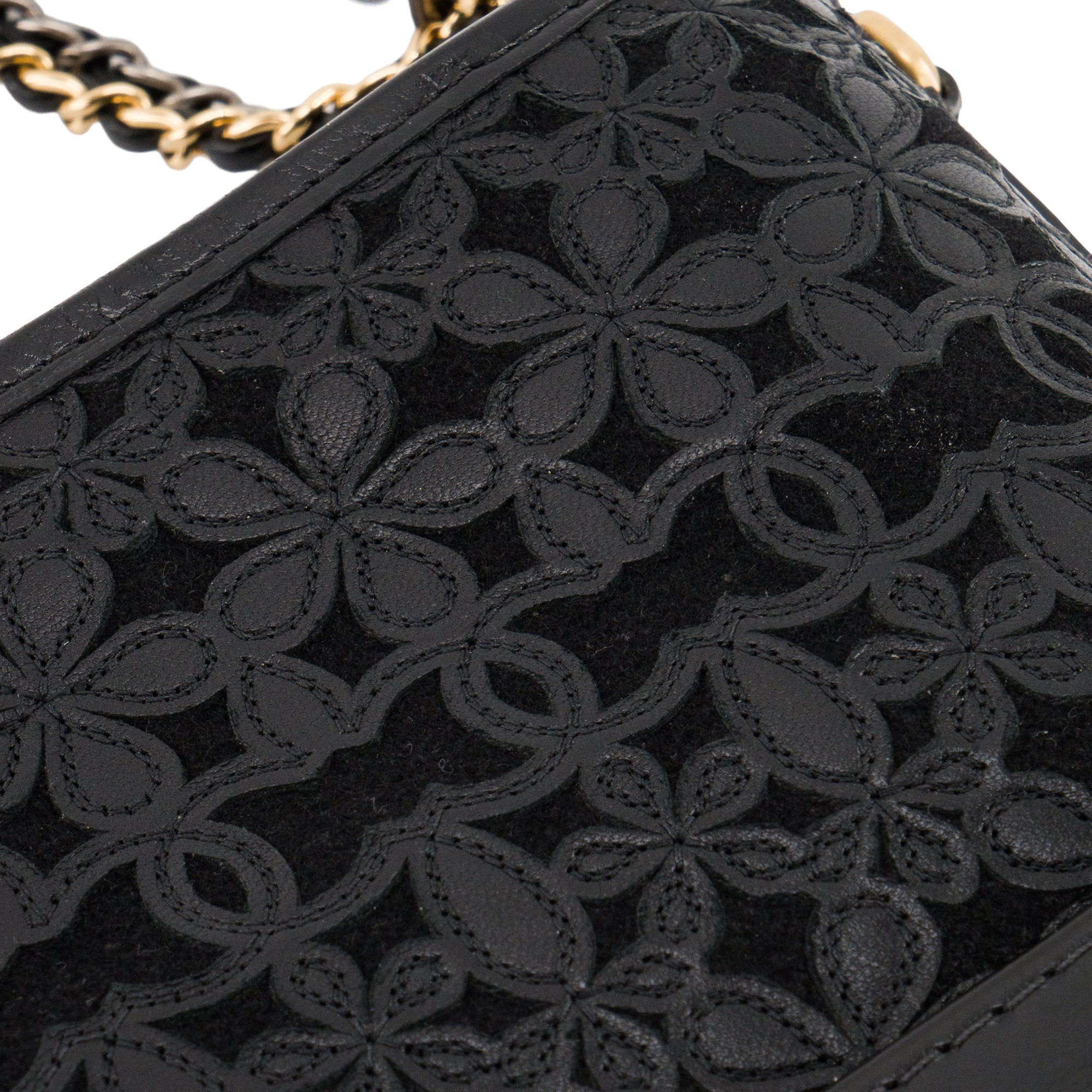 CHANEL - Sac à bandoulière Gabrielle Mini Chanel en cuir et toile noire édition limitée