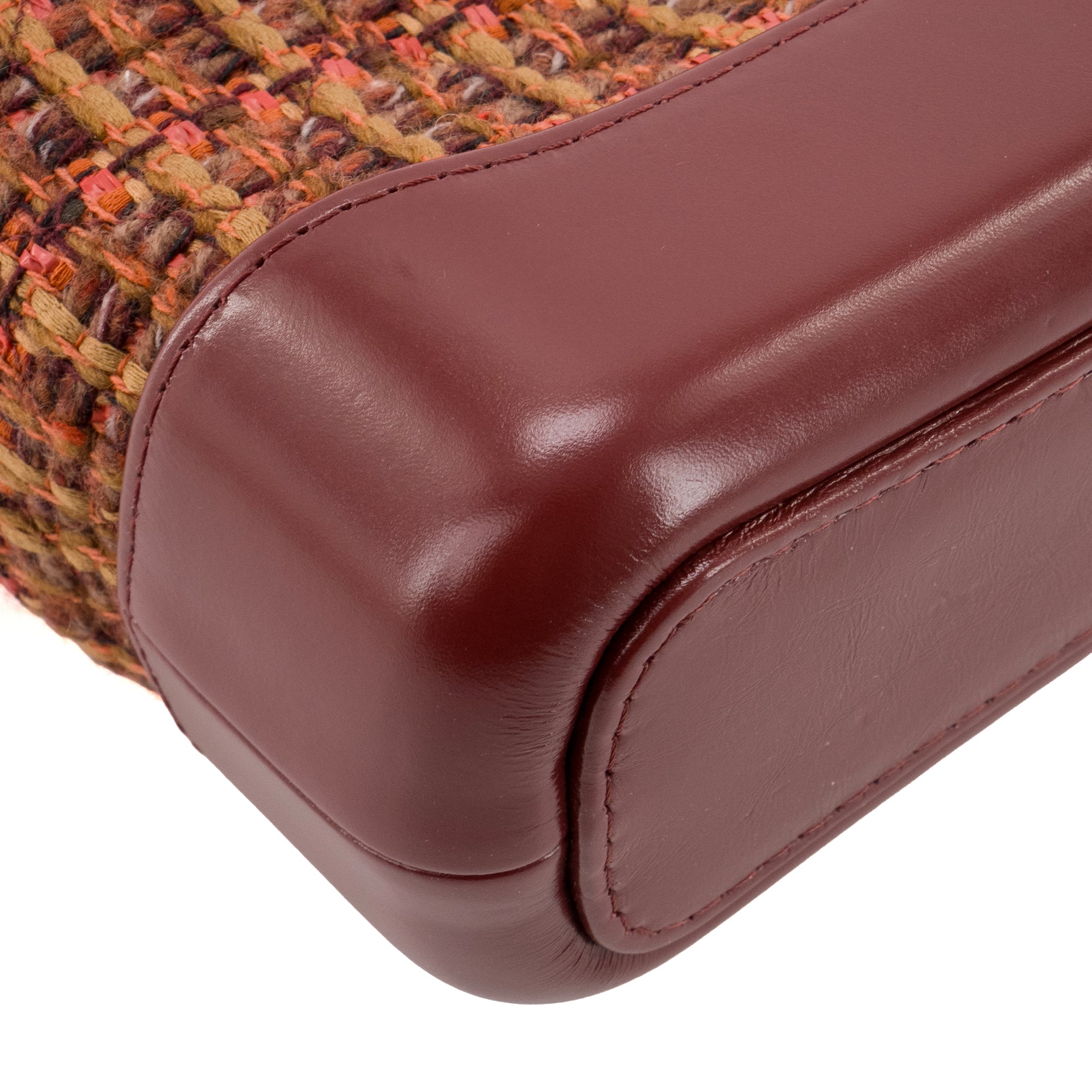 CHANEL - Sac à bandoulière Gabrielle mini Chanel en cuir et tweed bordeaux