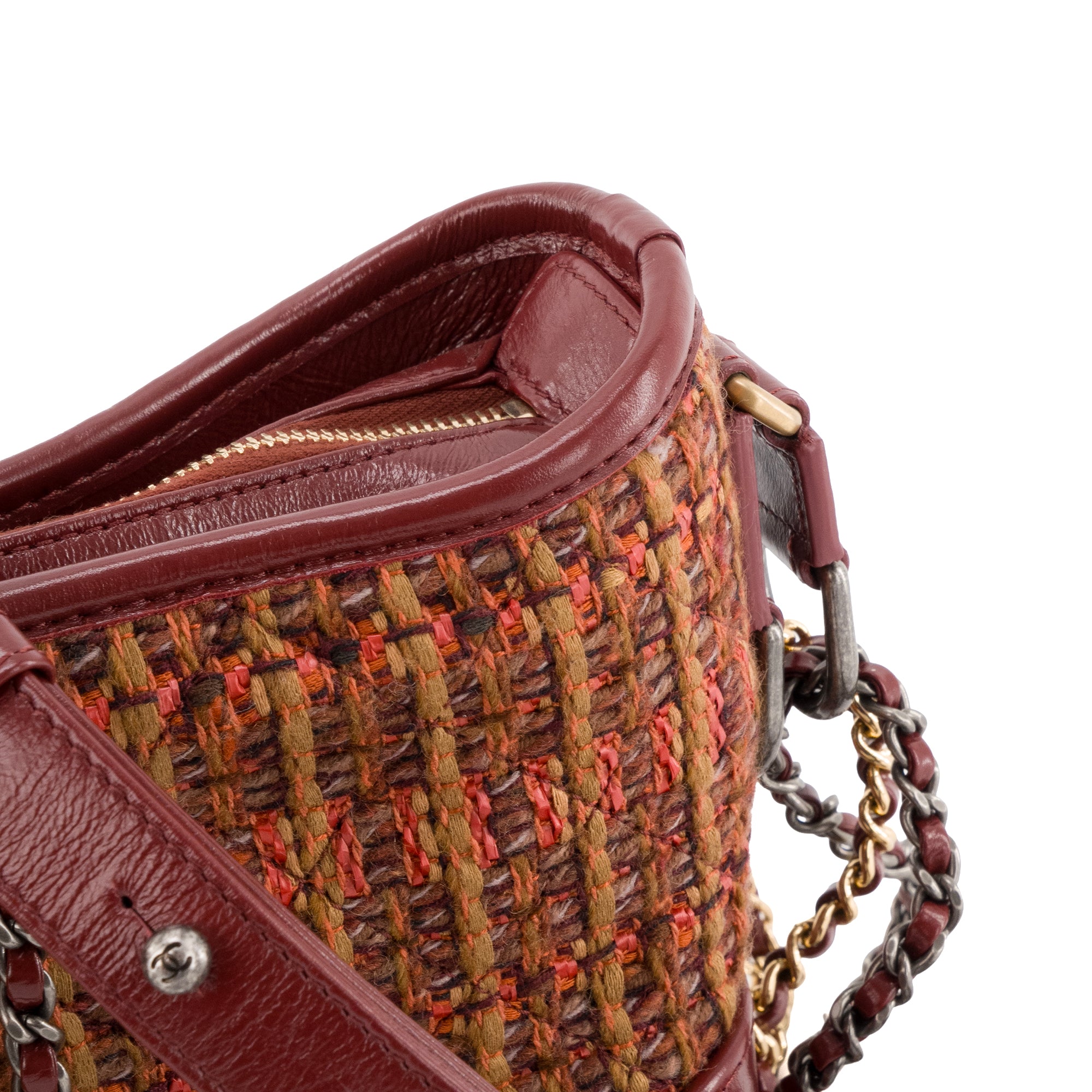 CHANEL - Sac à bandoulière Gabrielle mini Chanel en cuir et tweed bordeaux