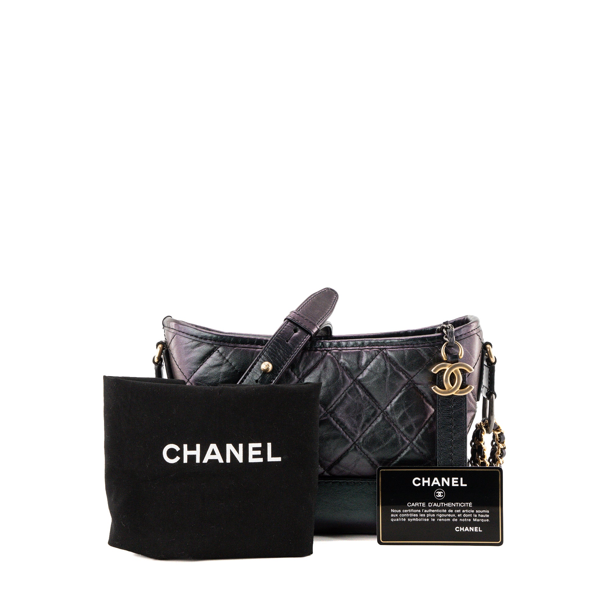 CHANEL - Sac à bandoulière Gabrielle mini Chanel en cuir froissé noir irisé
