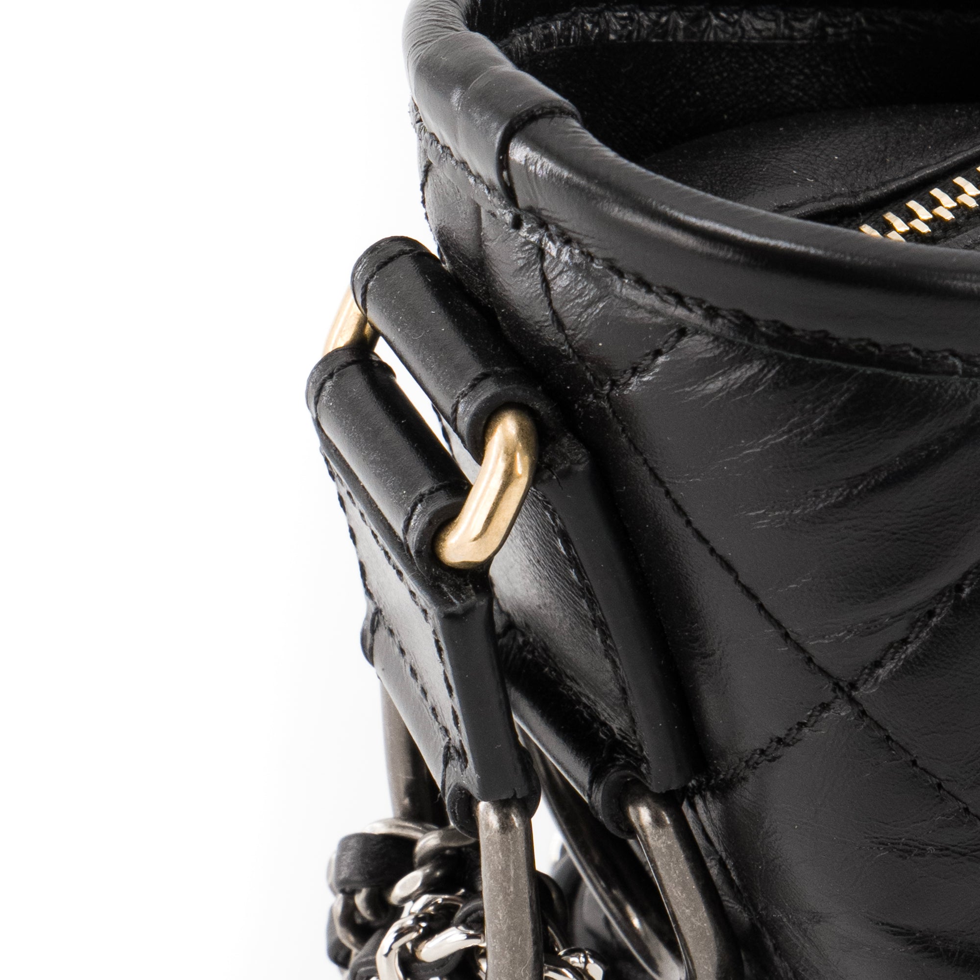 CHANEL - Sac à bandoulière Gabrielle mini Chanel en cuir noir