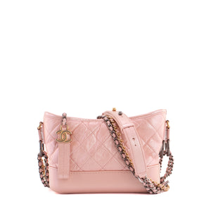 CHANEL - Sac à bandoulière Gabrielle mini Chanel en cuir rose irisé édition limitée
