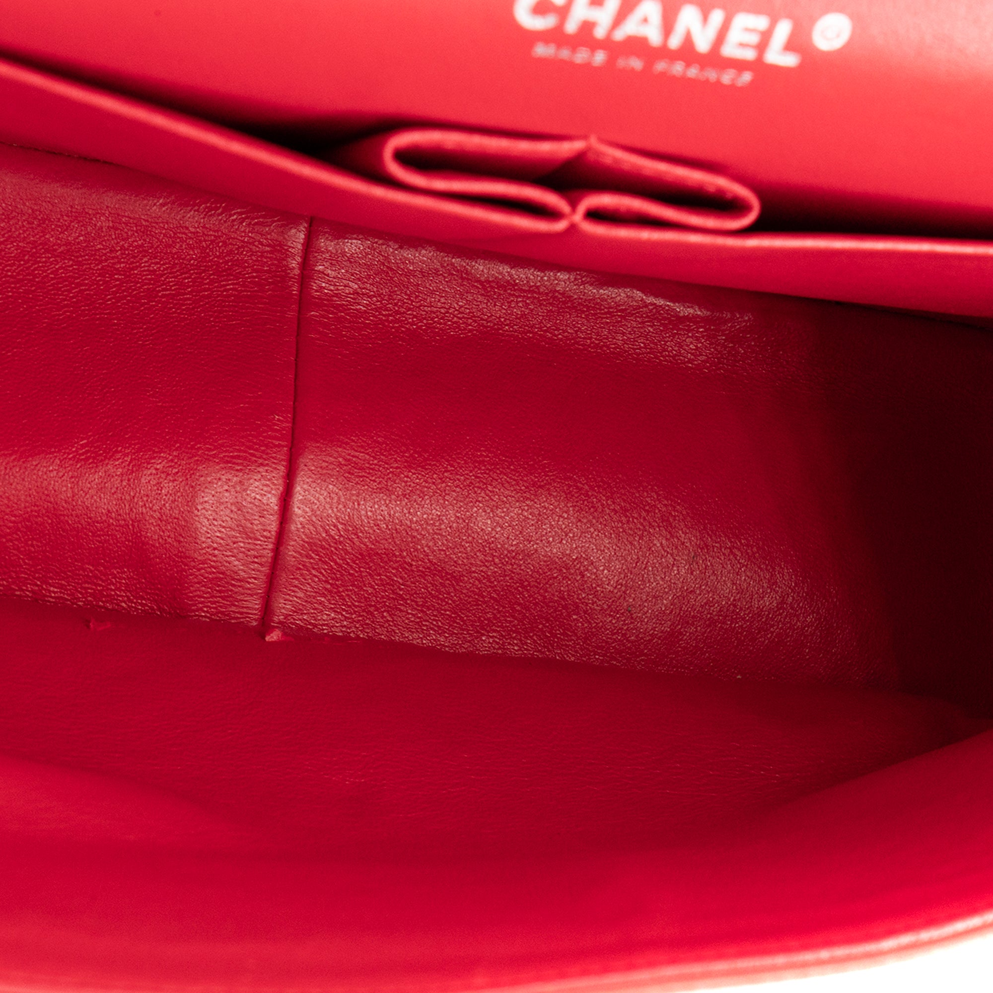 CHANEL - Sac à bandoulière Jumbo Classique/Timeless Chanel en cuir verni orange