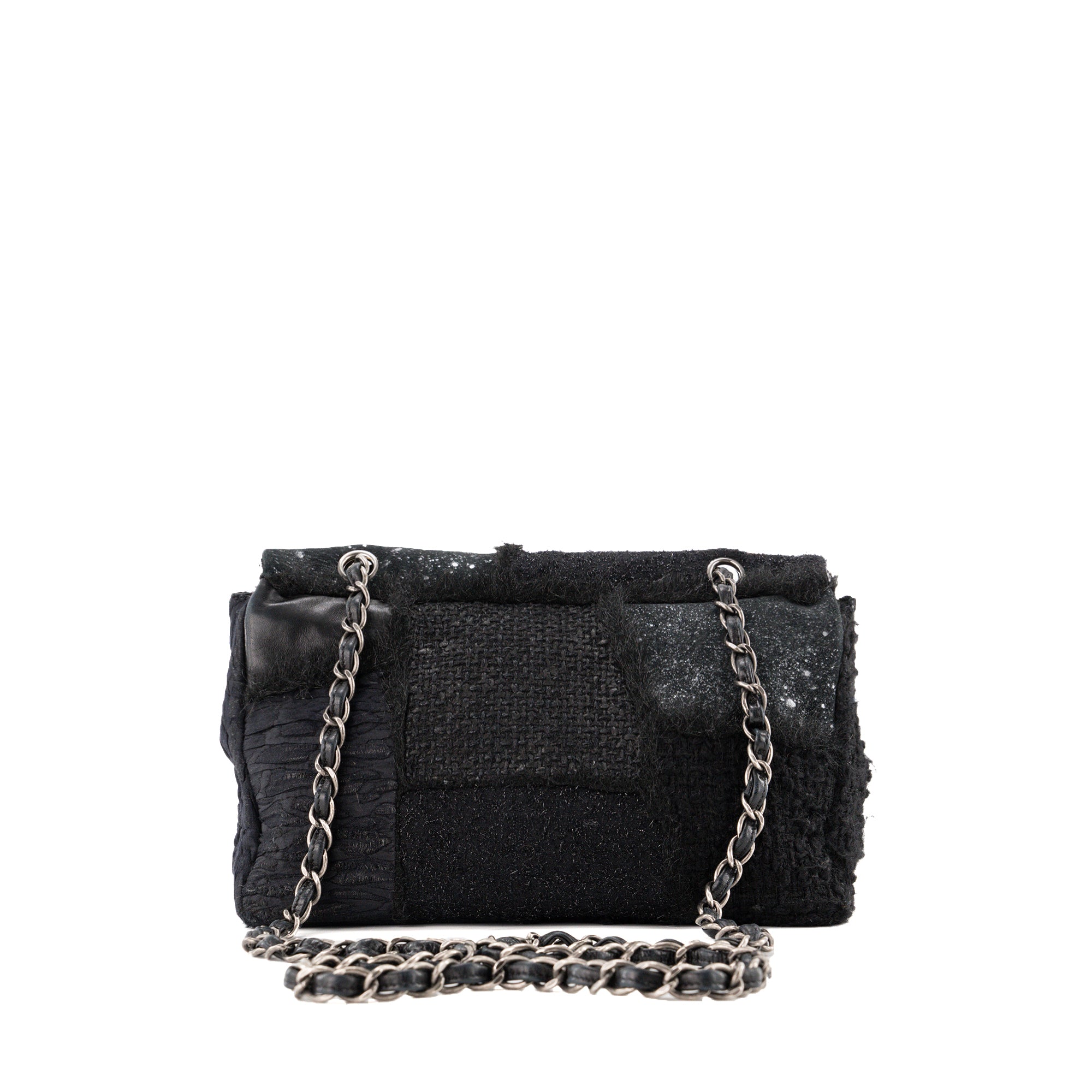 CHANEL - Sac à bandoulière Jumbo Classique/Timeless Chanel en patchwork noir édition limitée